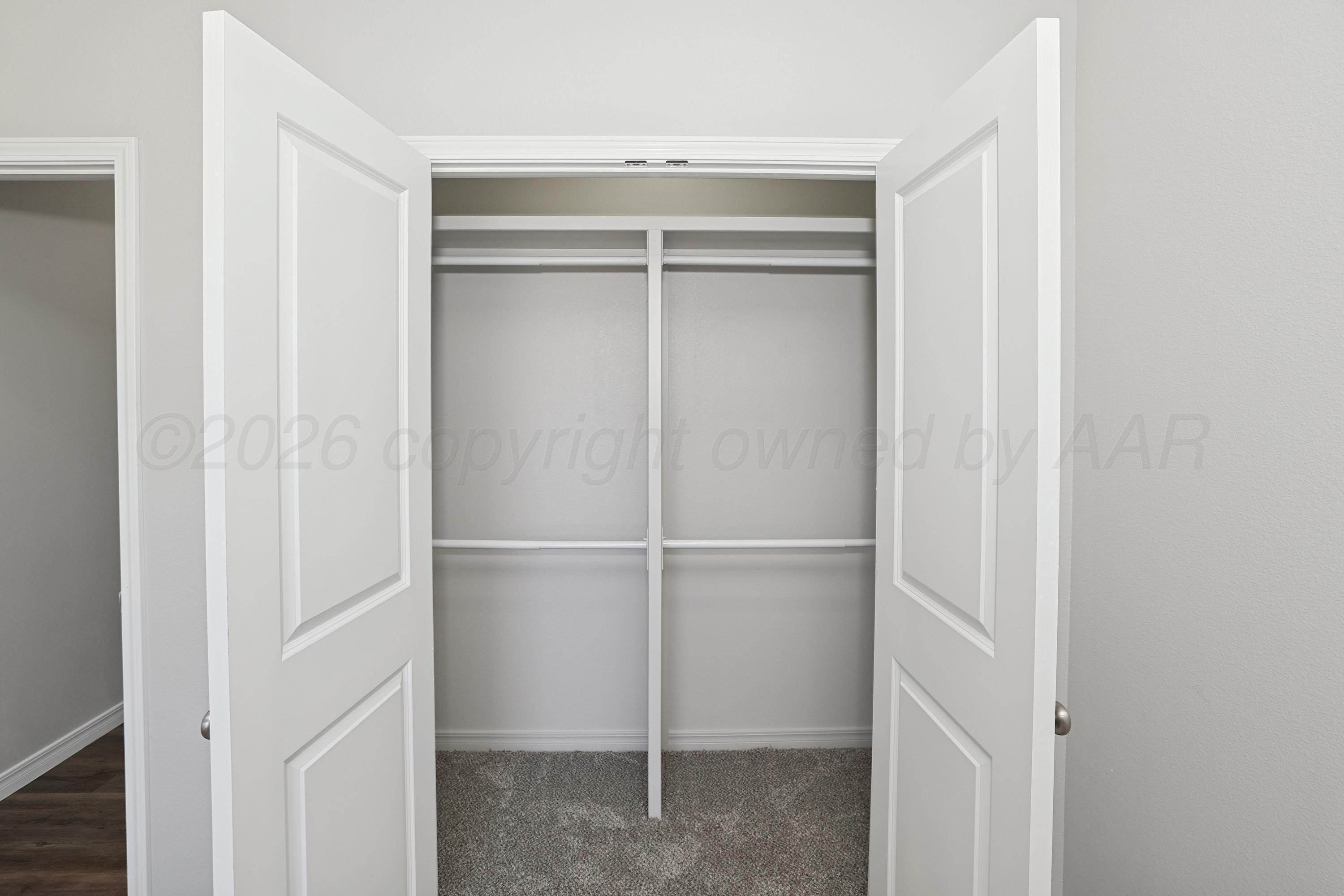900 W Maple Avenue Property Photo 17