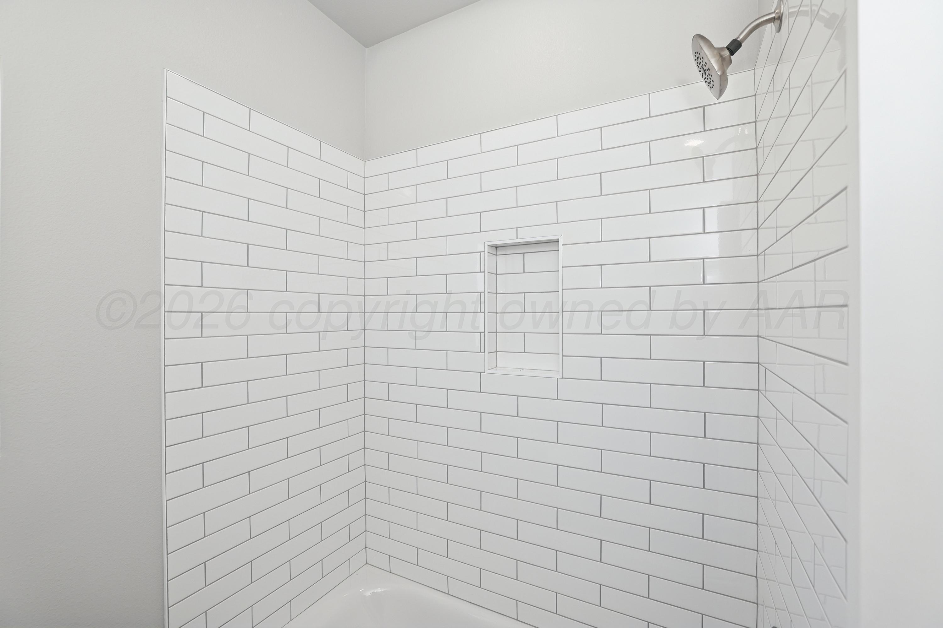 900 W Maple Avenue Property Photo 22
