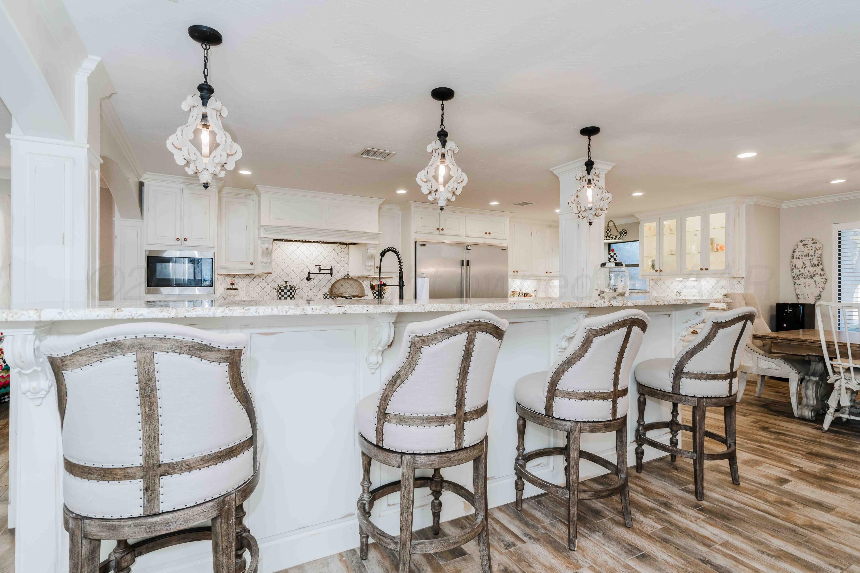 7406 Sleepy Hollow Boulevard Property Photo 6