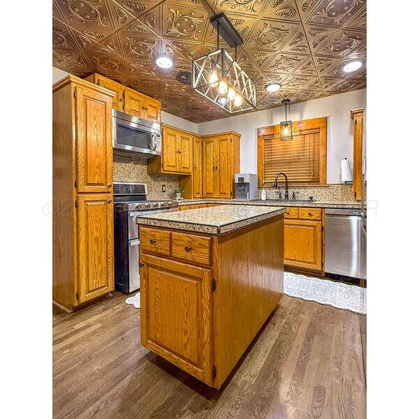 933 Elmore Street Property Photo 18