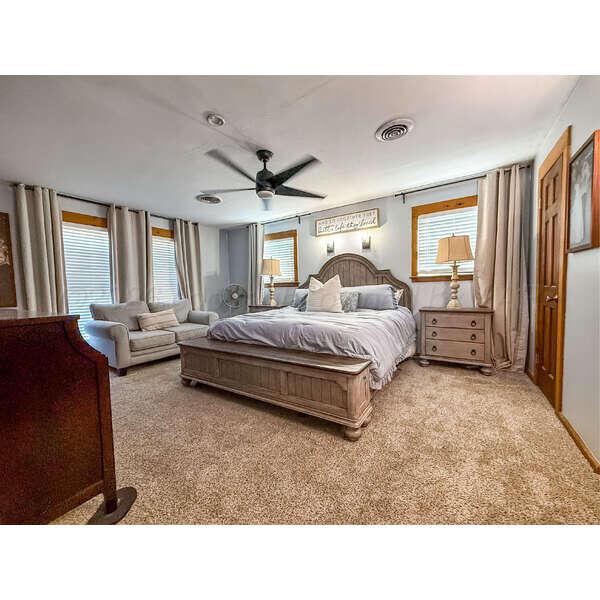933 Elmore Street Property Photo 31
