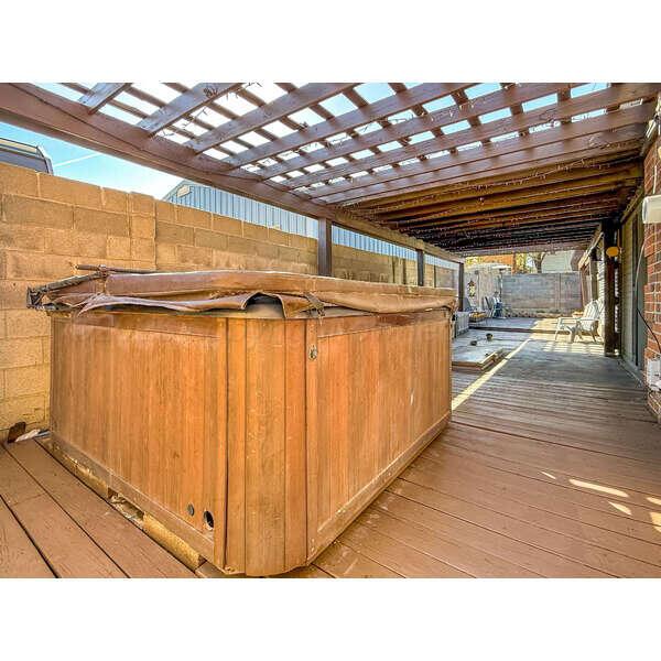 933 Elmore Street Property Photo 39