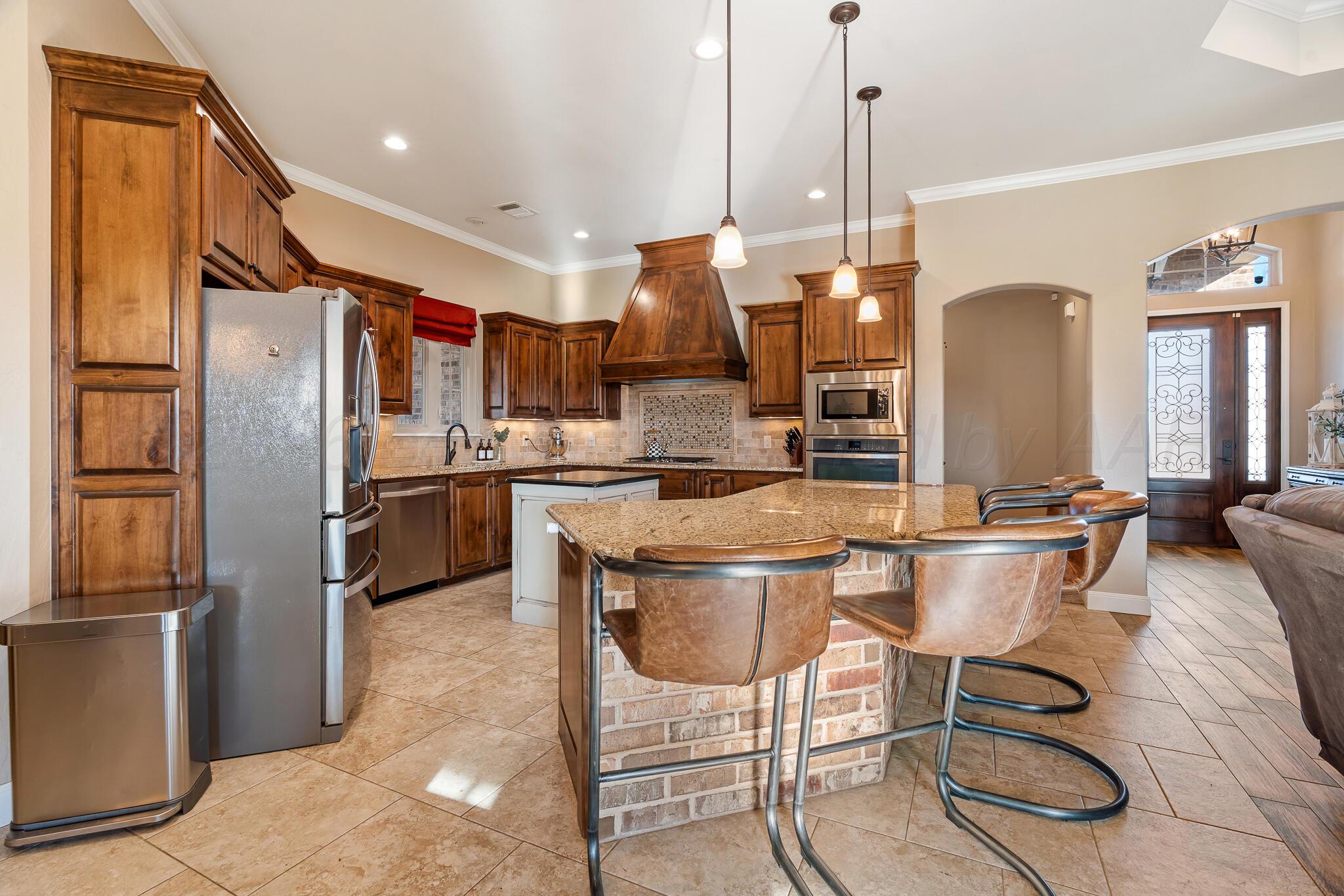 6 Crestway Court Property Photo 6