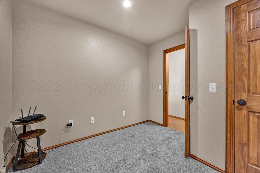26-2588 Property Photo 26