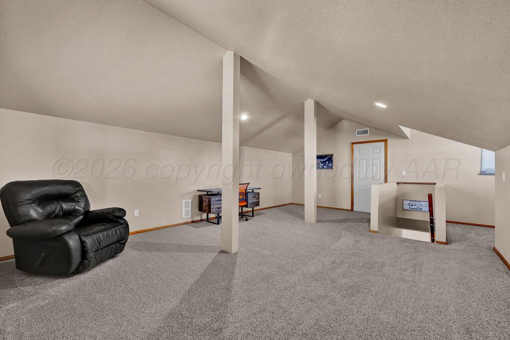 26-2588 Property Photo 33