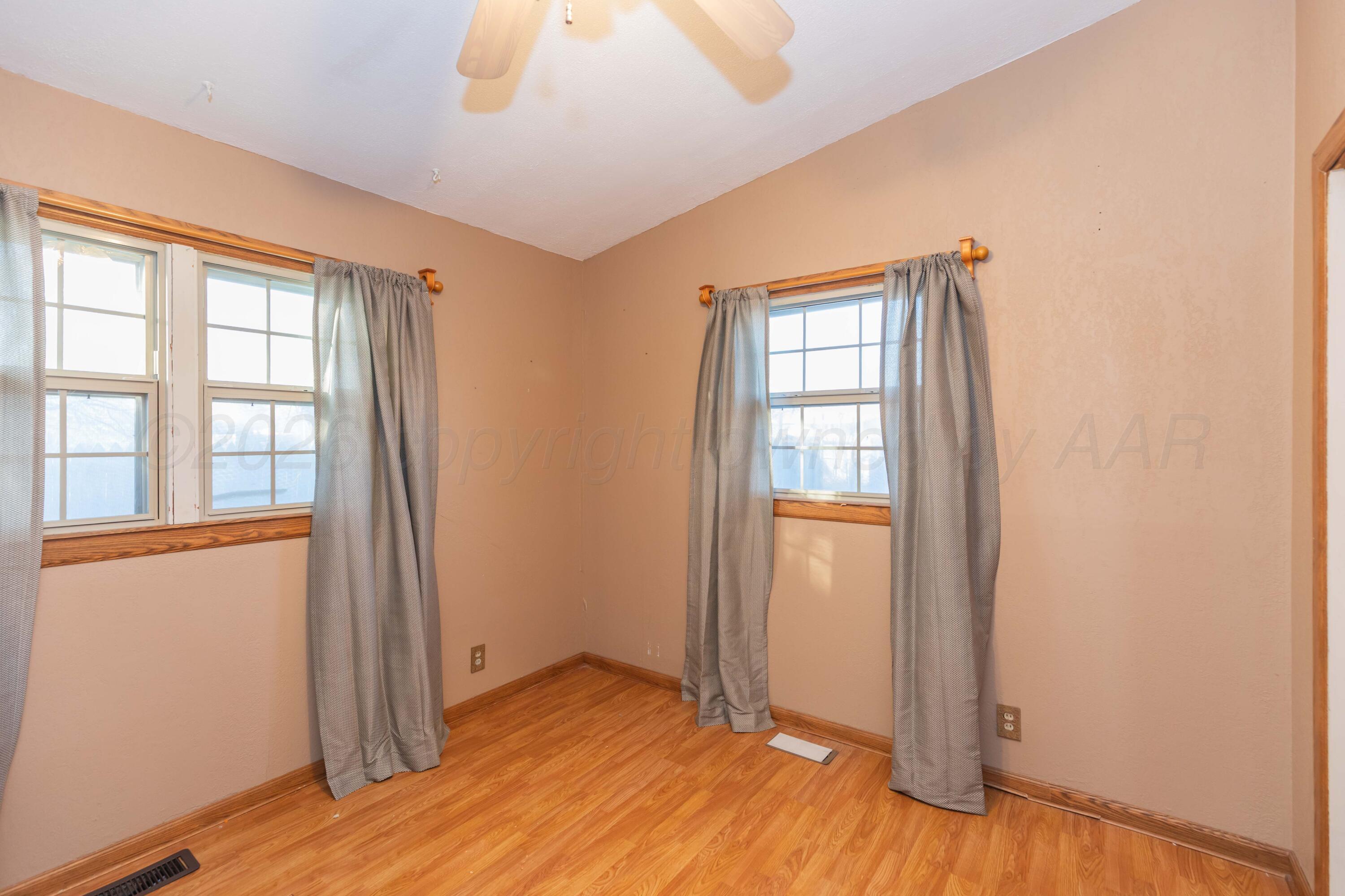 407 N Powell Street Property Photo 19