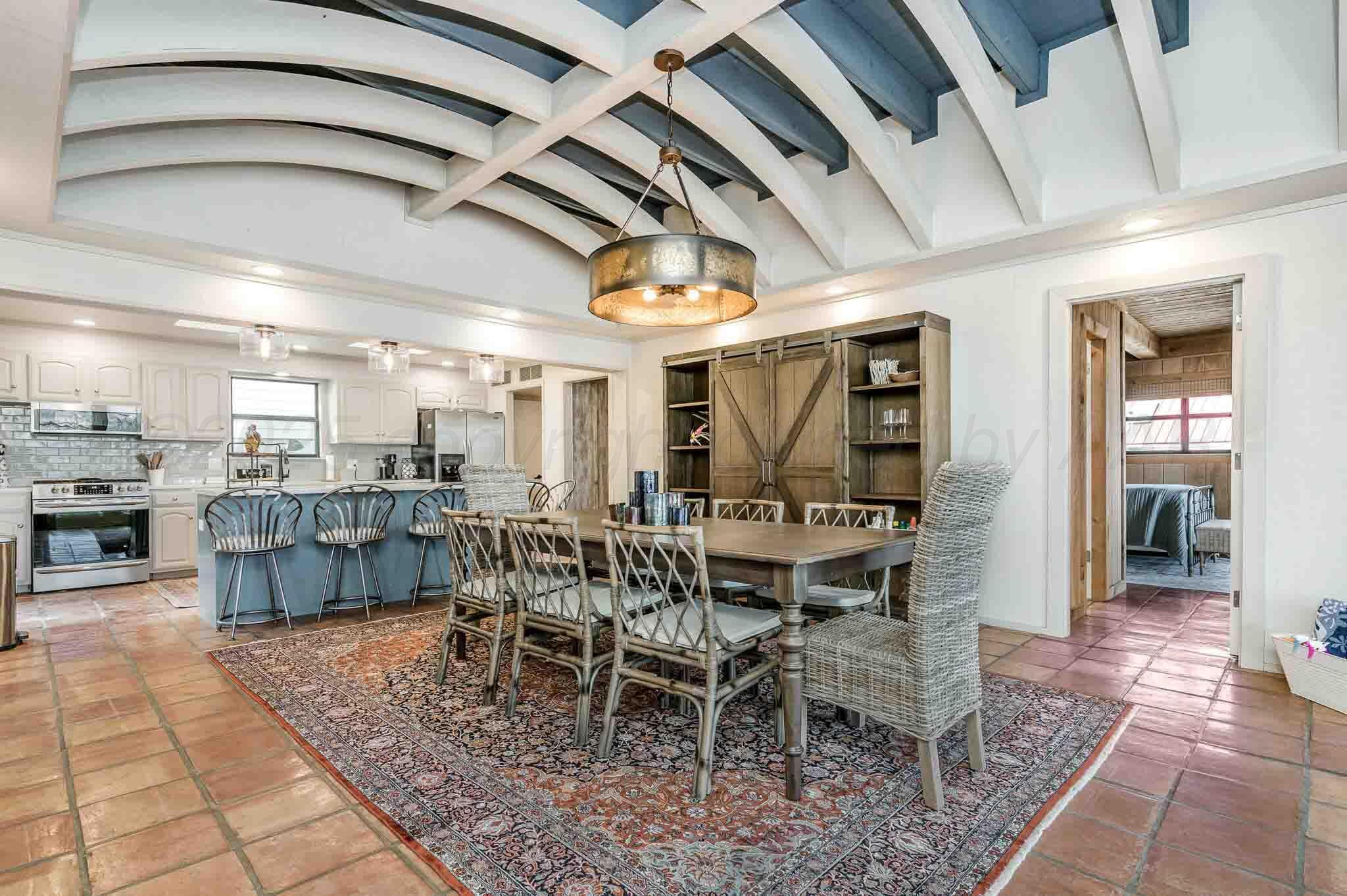153 S Shore Drive Property Photo 4