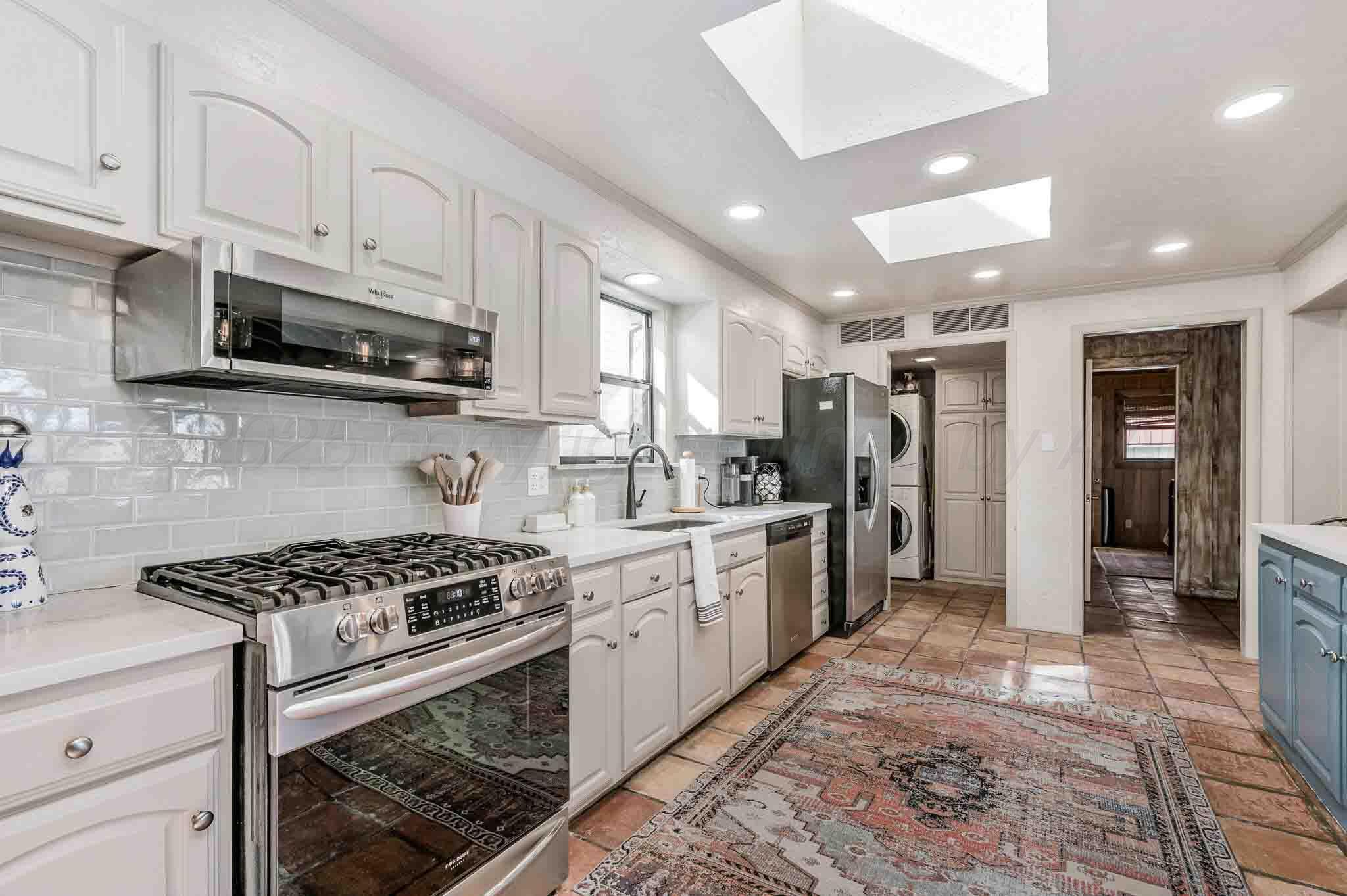 153 S Shore Drive Property Photo 7