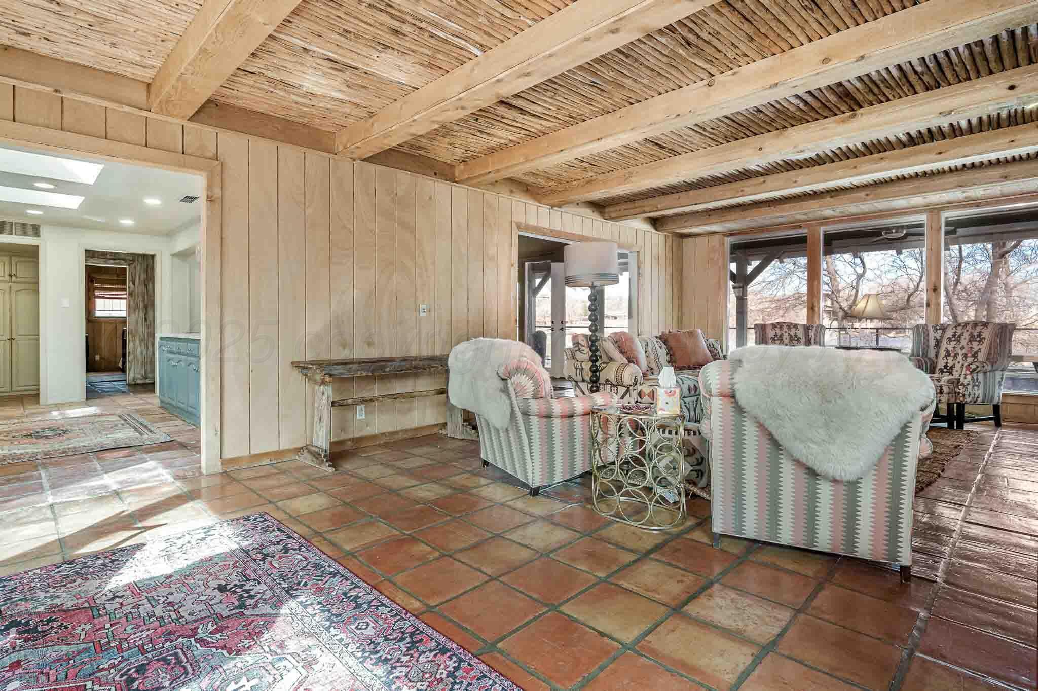 153 S Shore Drive Property Photo 11