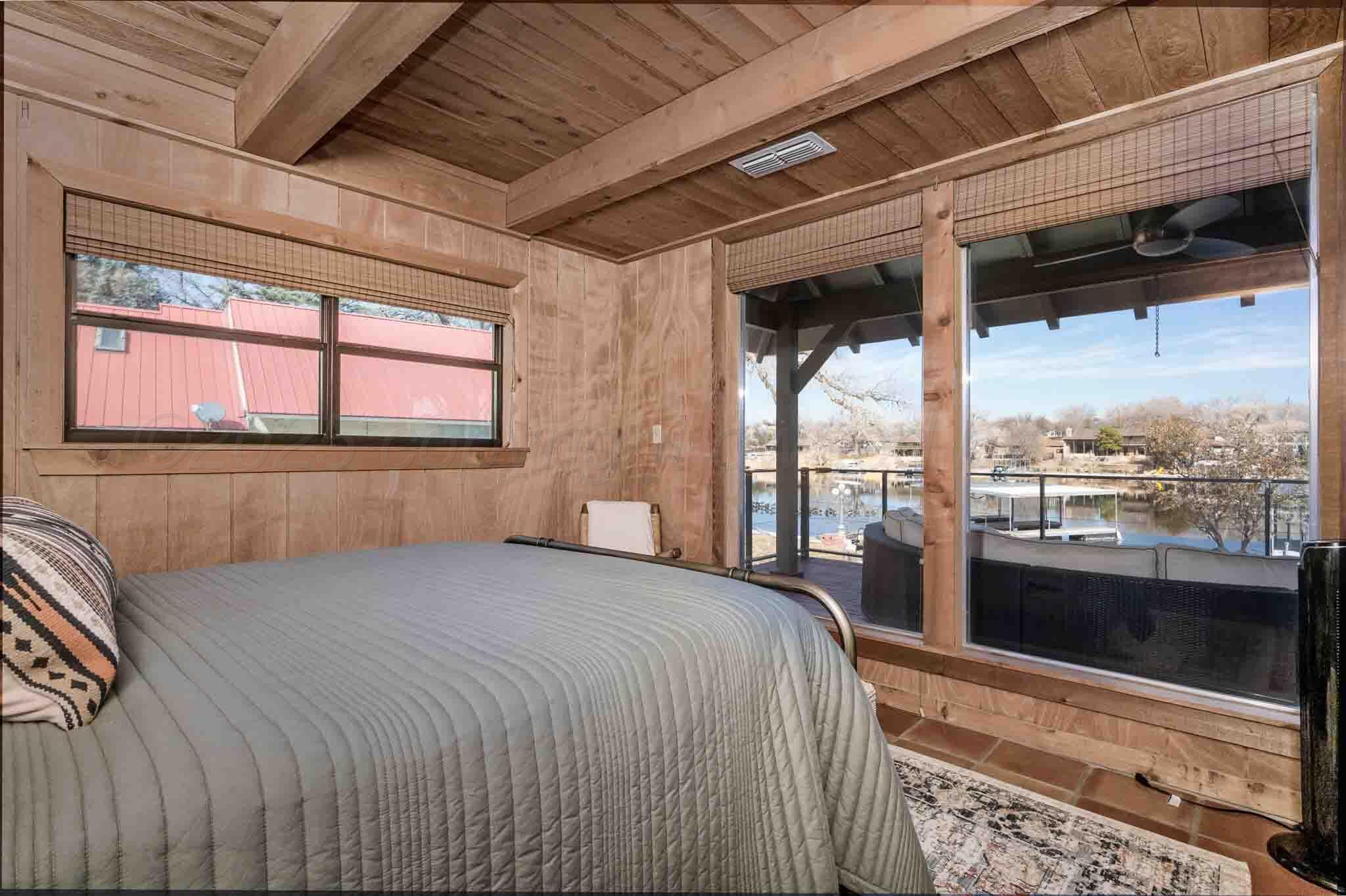 153 S Shore Drive Property Photo 12