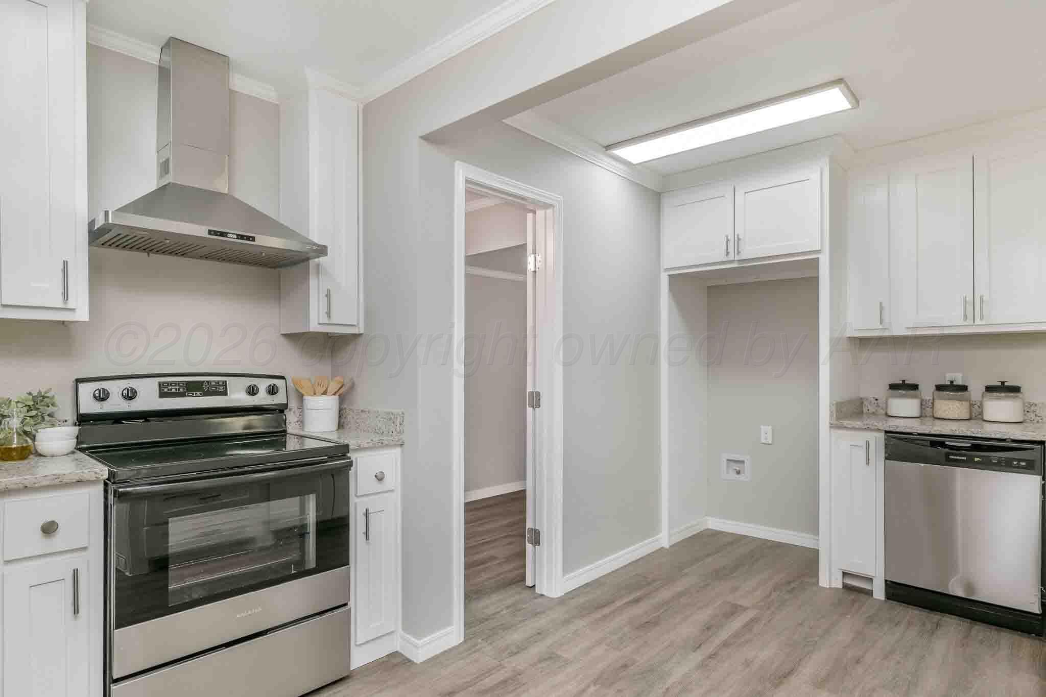 3415 S Hayden Street Property Photo 7