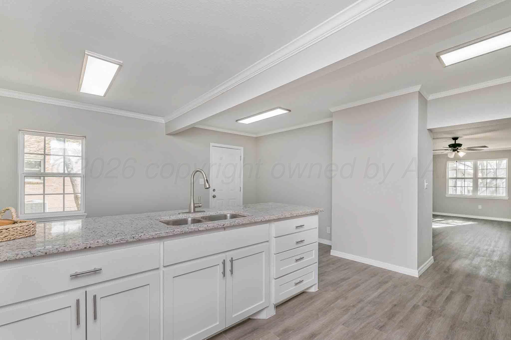 3415 S Hayden Street Property Photo 8