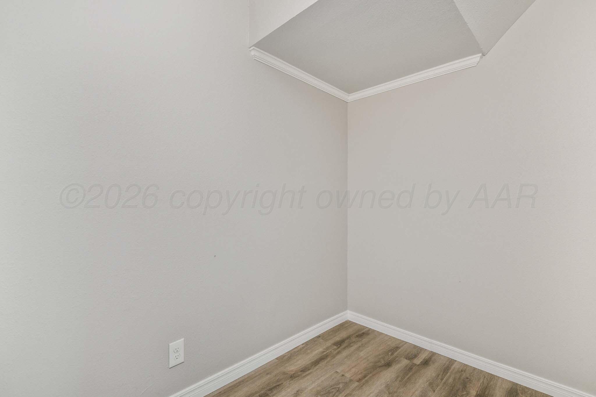 3415 S Hayden Street Property Photo 9