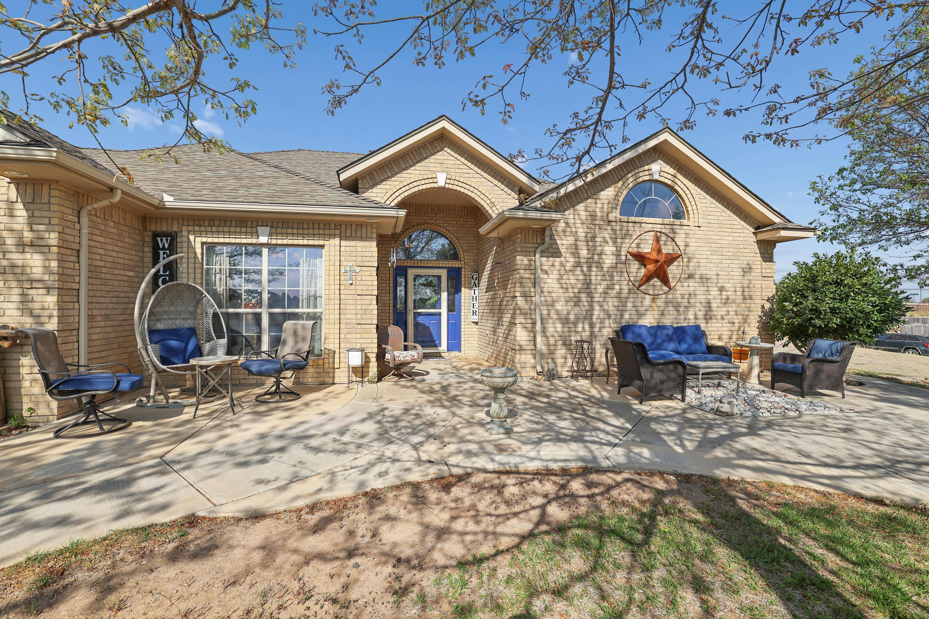 17250 Valley Lake Drive Property Photo 3