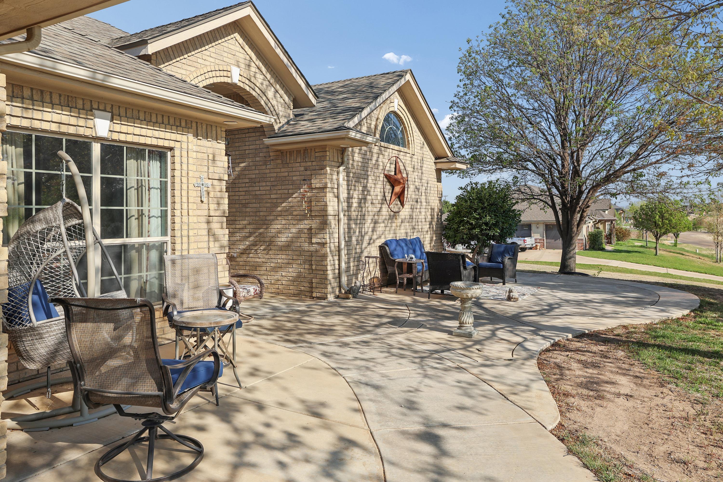 17250 Valley Lake Drive Property Photo 4