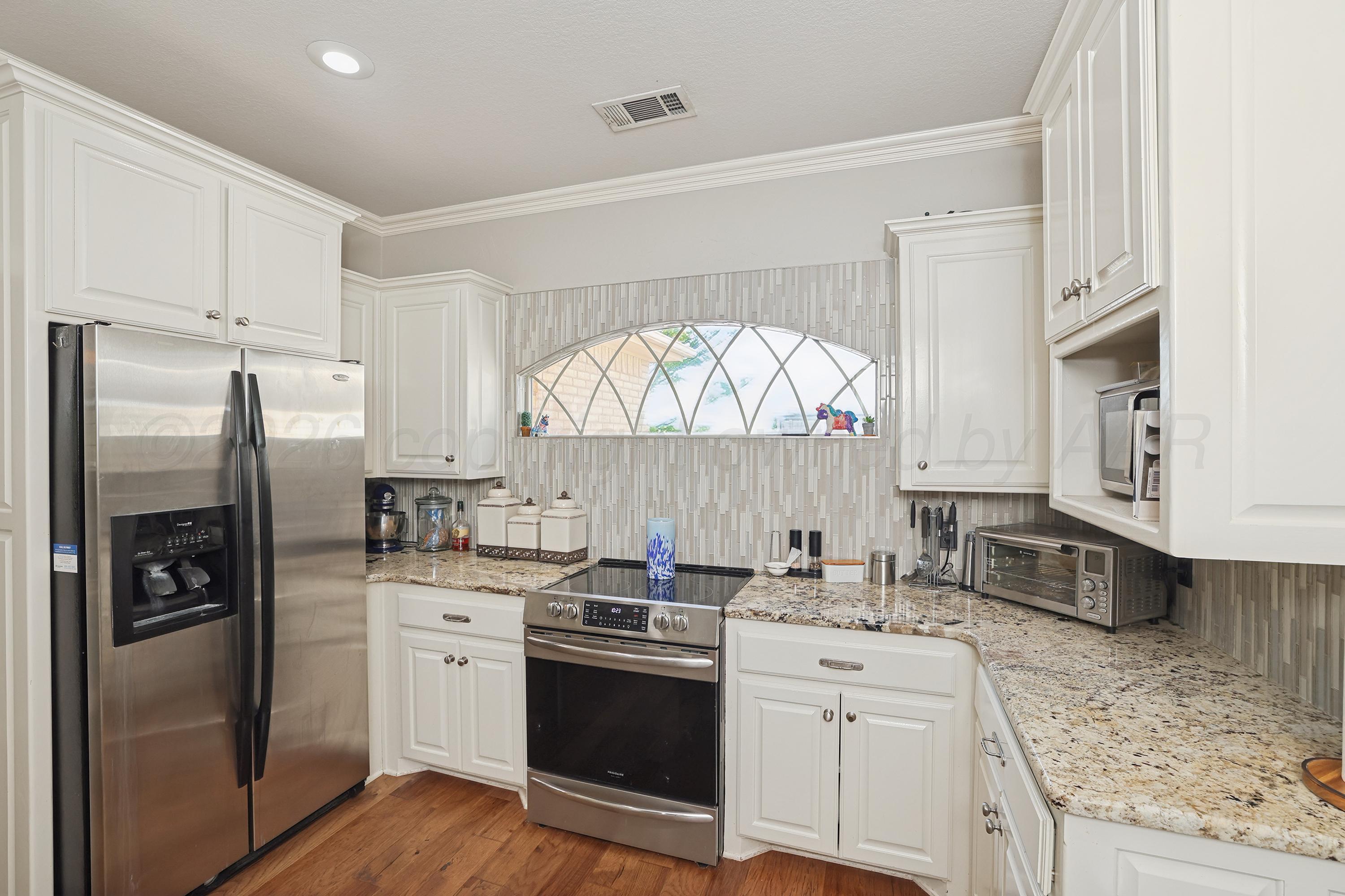 17250 Valley Lake Drive Property Photo 16