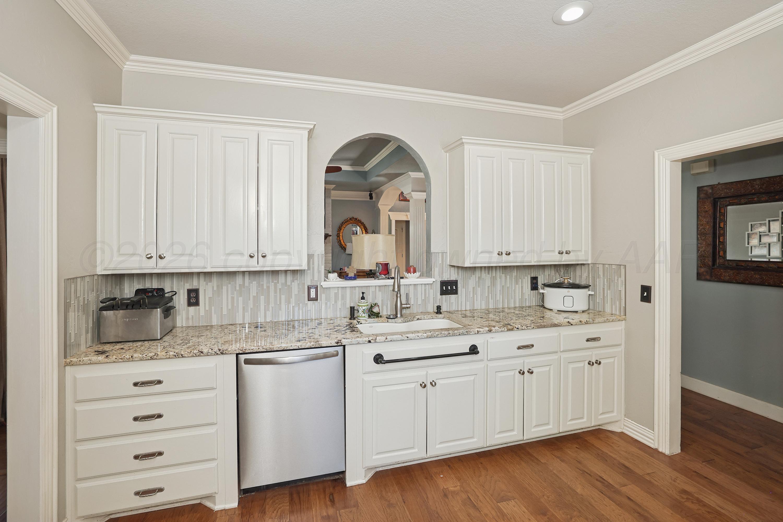 17250 Valley Lake Drive Property Photo 17