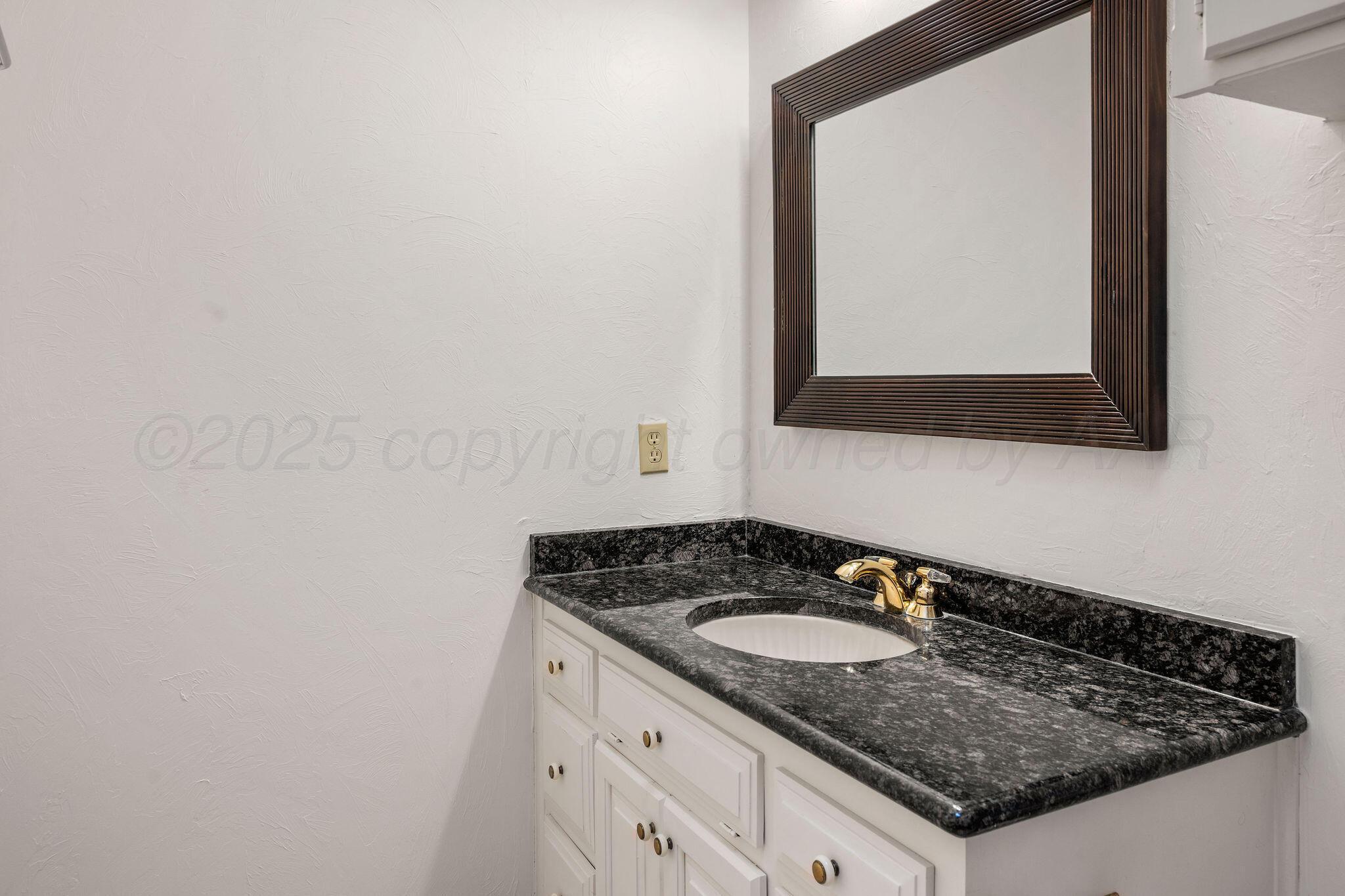 2343 N Chestnut Drive Property Photo 50