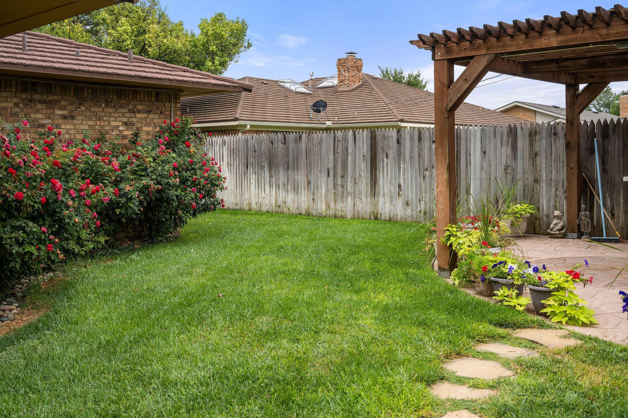 2343 N Chestnut Drive Property Photo 68