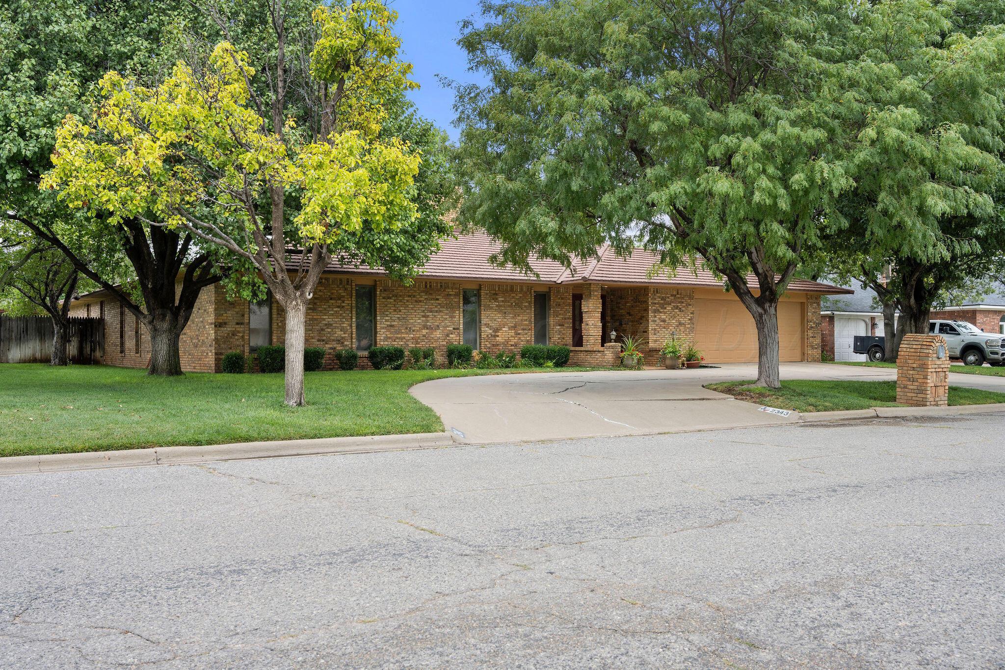 2343 N Chestnut Drive Property Photo 76