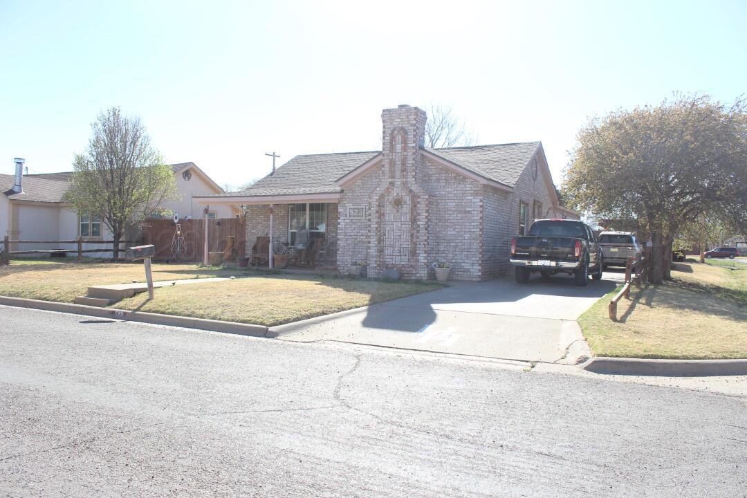 523 Blevins Street Property Photo 2