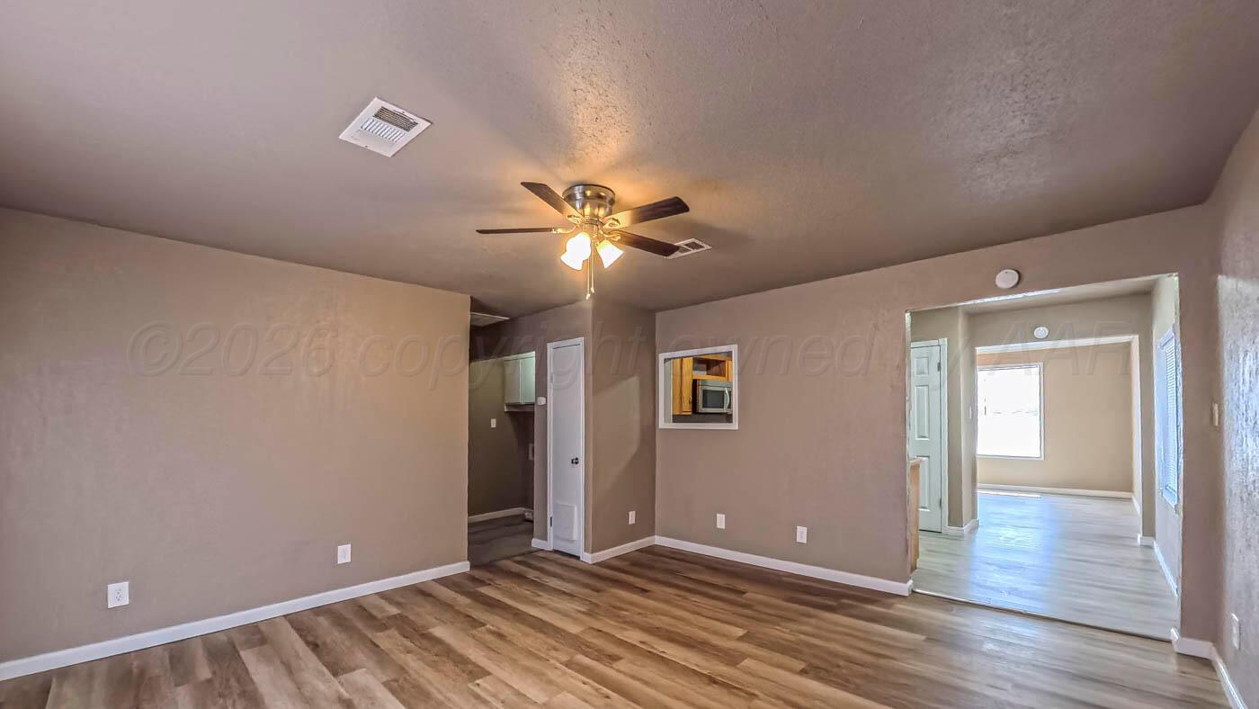 948 Harrington Street Property Photo 12