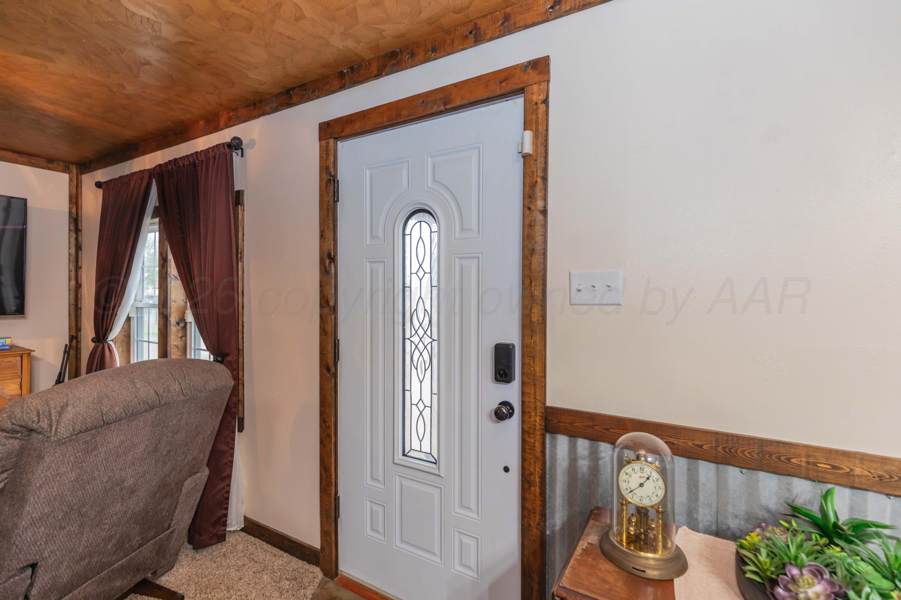 626 N Davis Street Property Photo 7