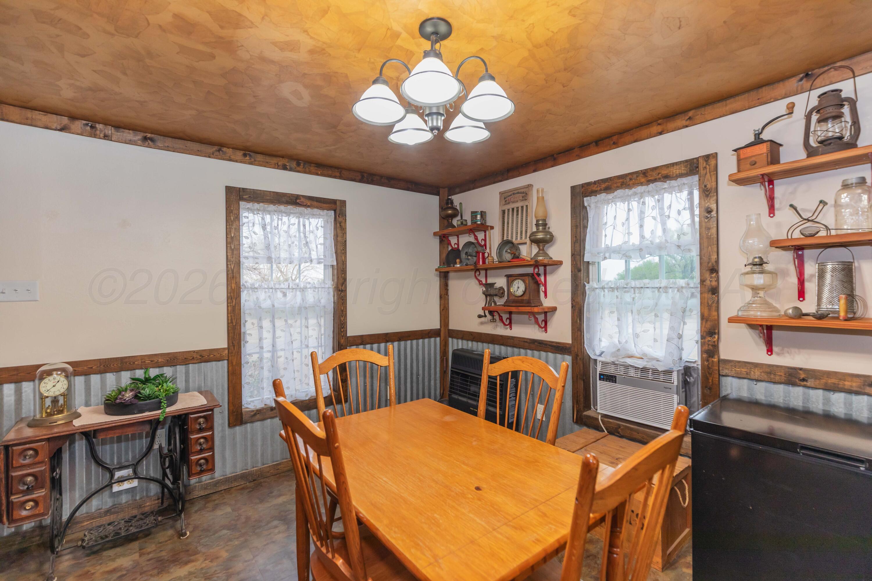626 N Davis Street Property Photo 16