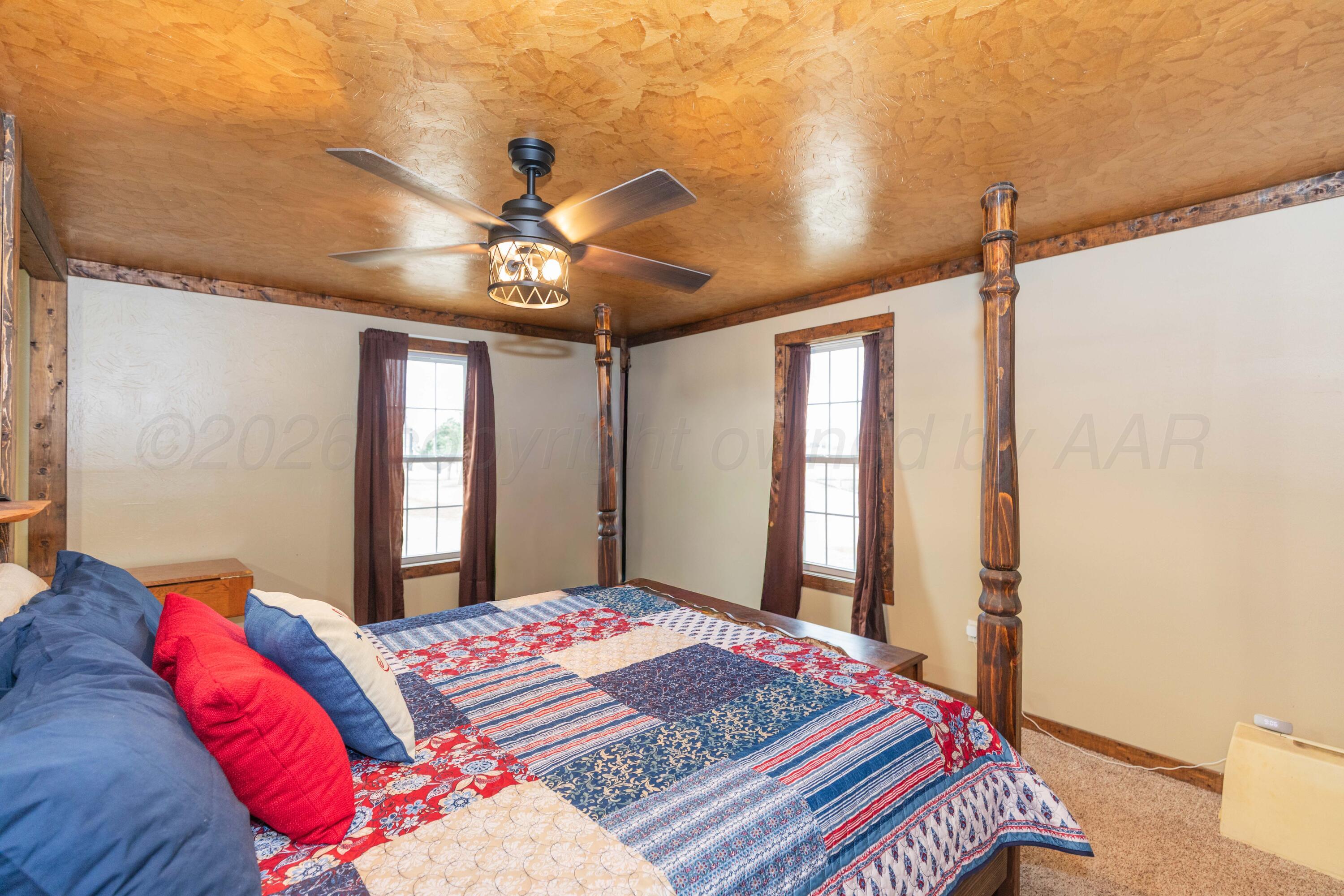 626 N Davis Street Property Photo 20