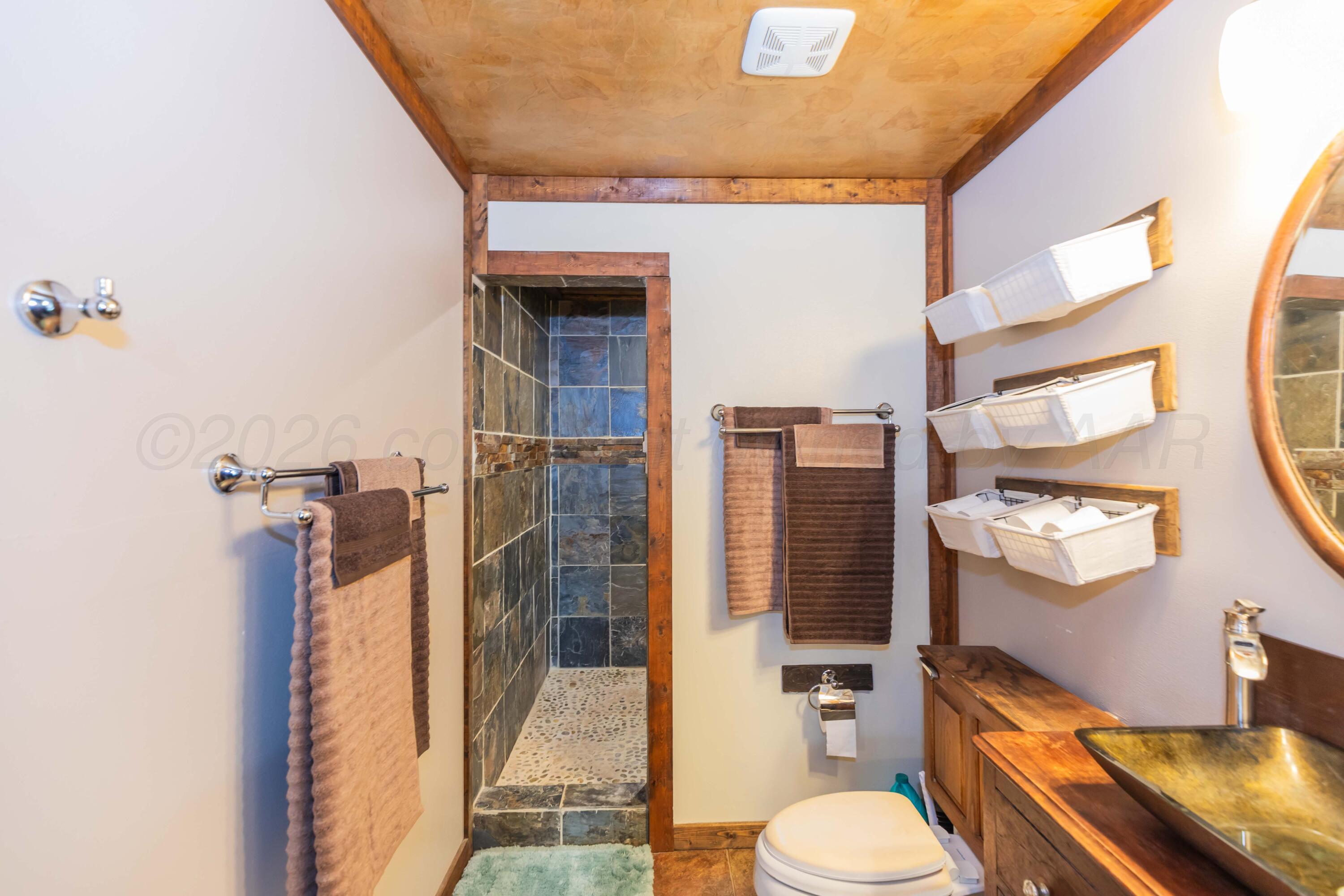 626 N Davis Street Property Photo 24
