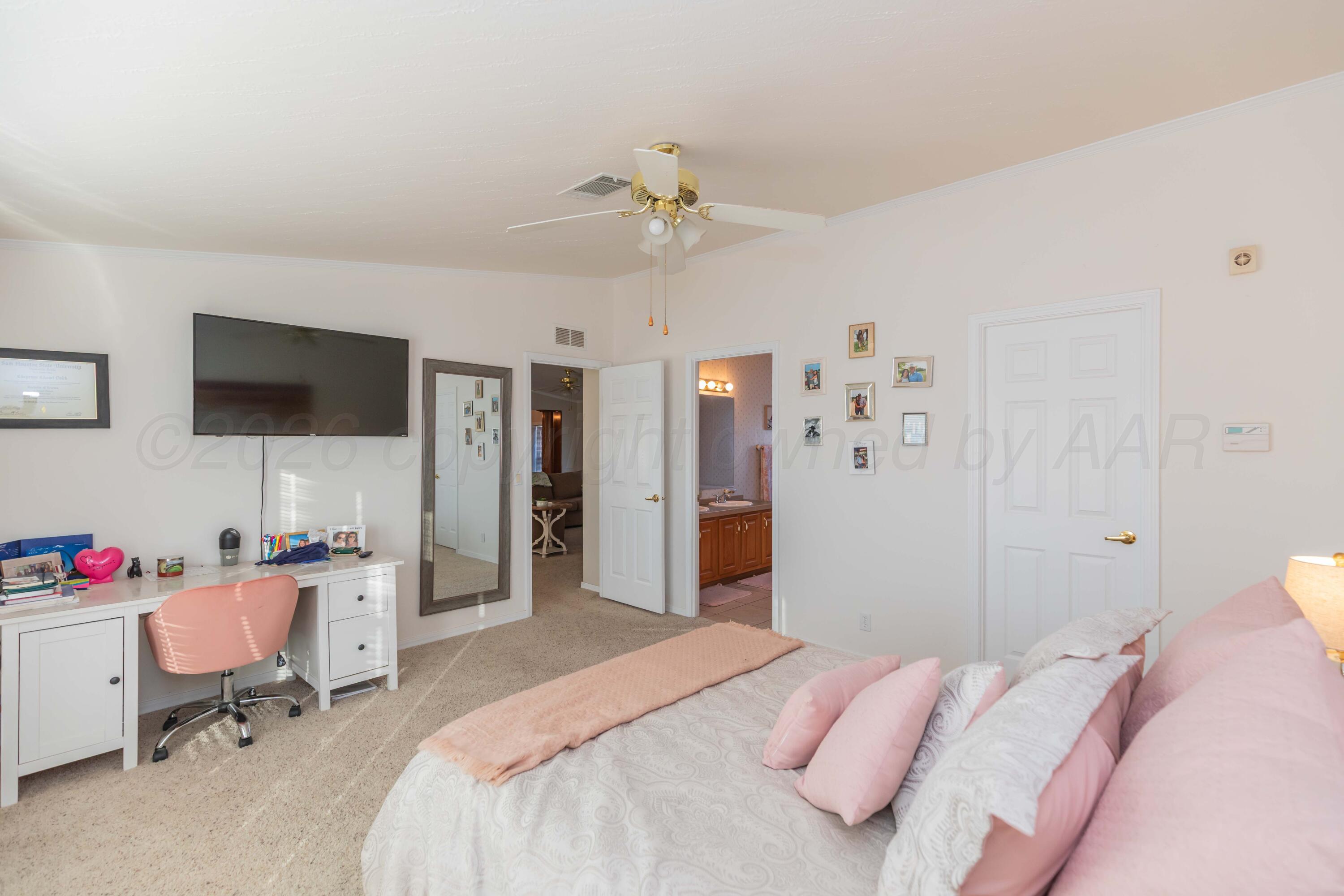 11600 E View Drive Property Photo 27
