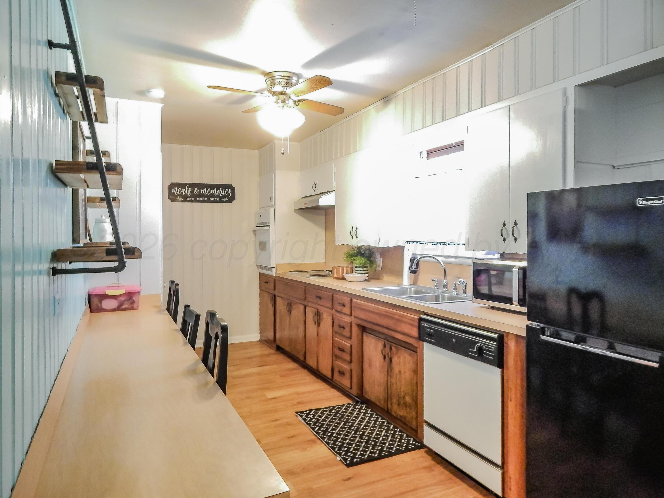 519 Third Street Property Photo 7