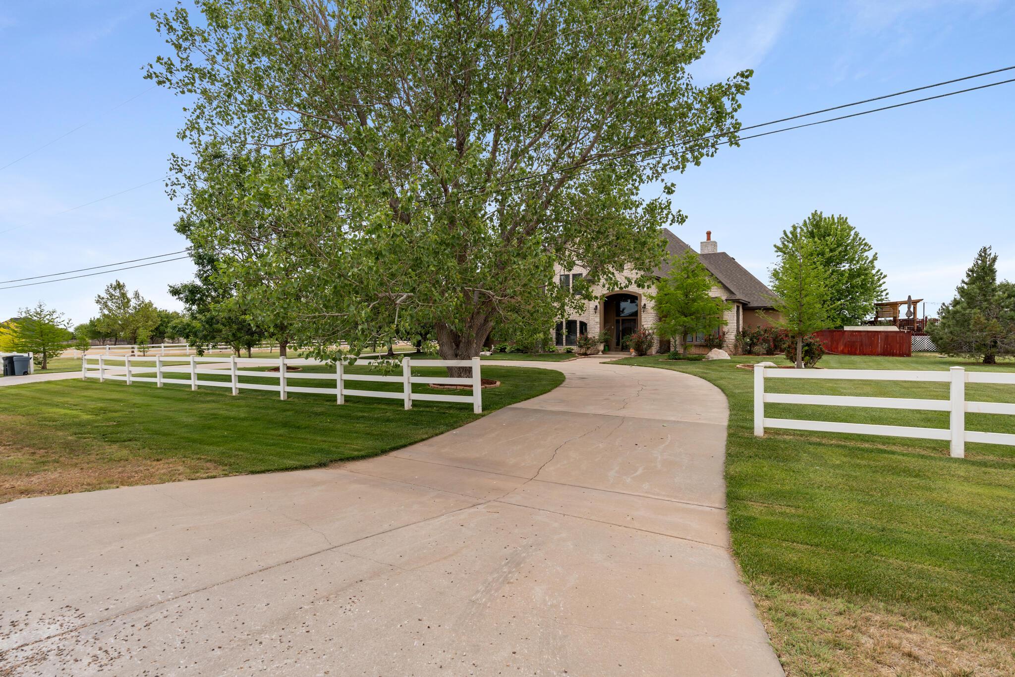 8901 Red Wing Road Property Photo 4