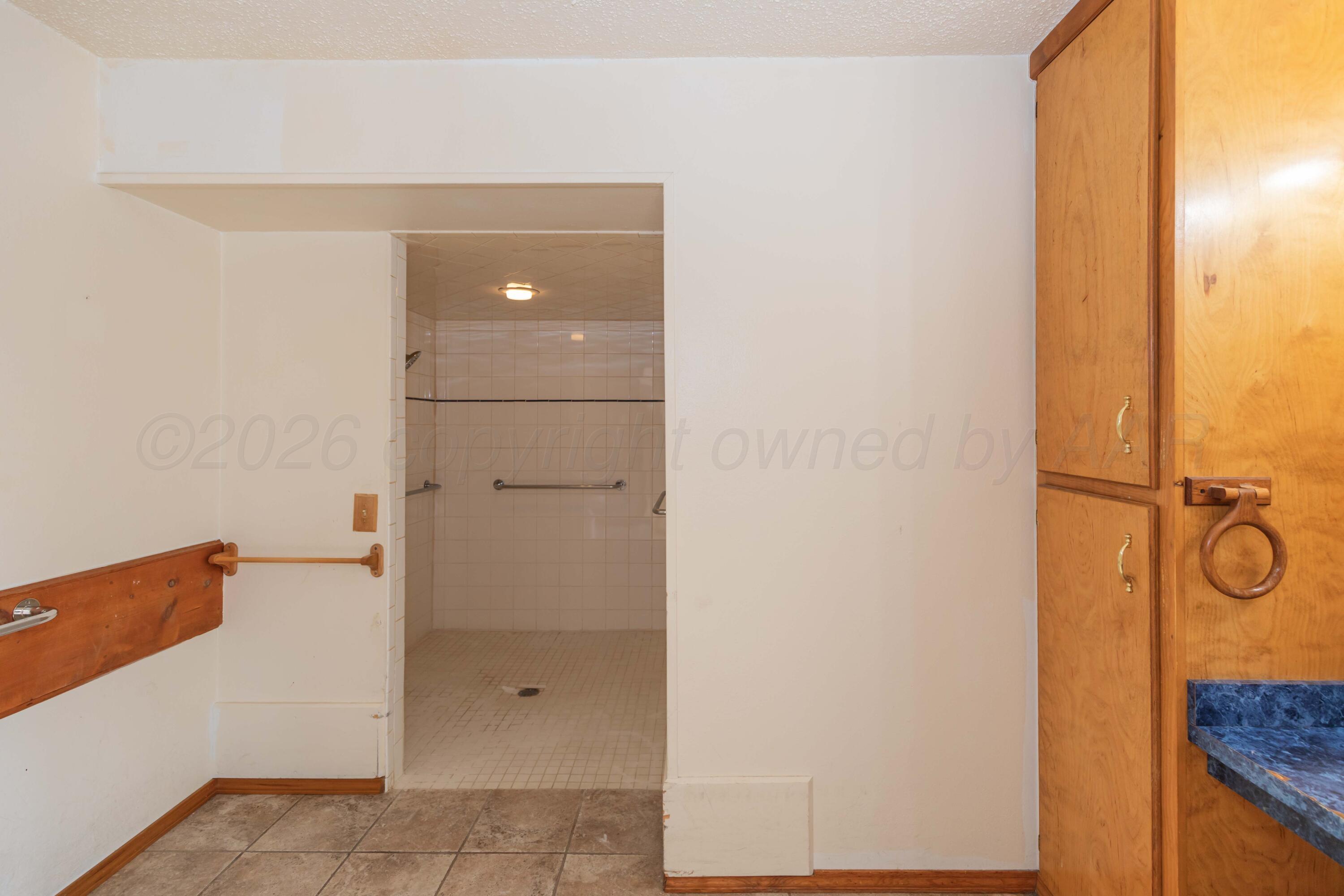 200 S Wall Street Property Photo 18
