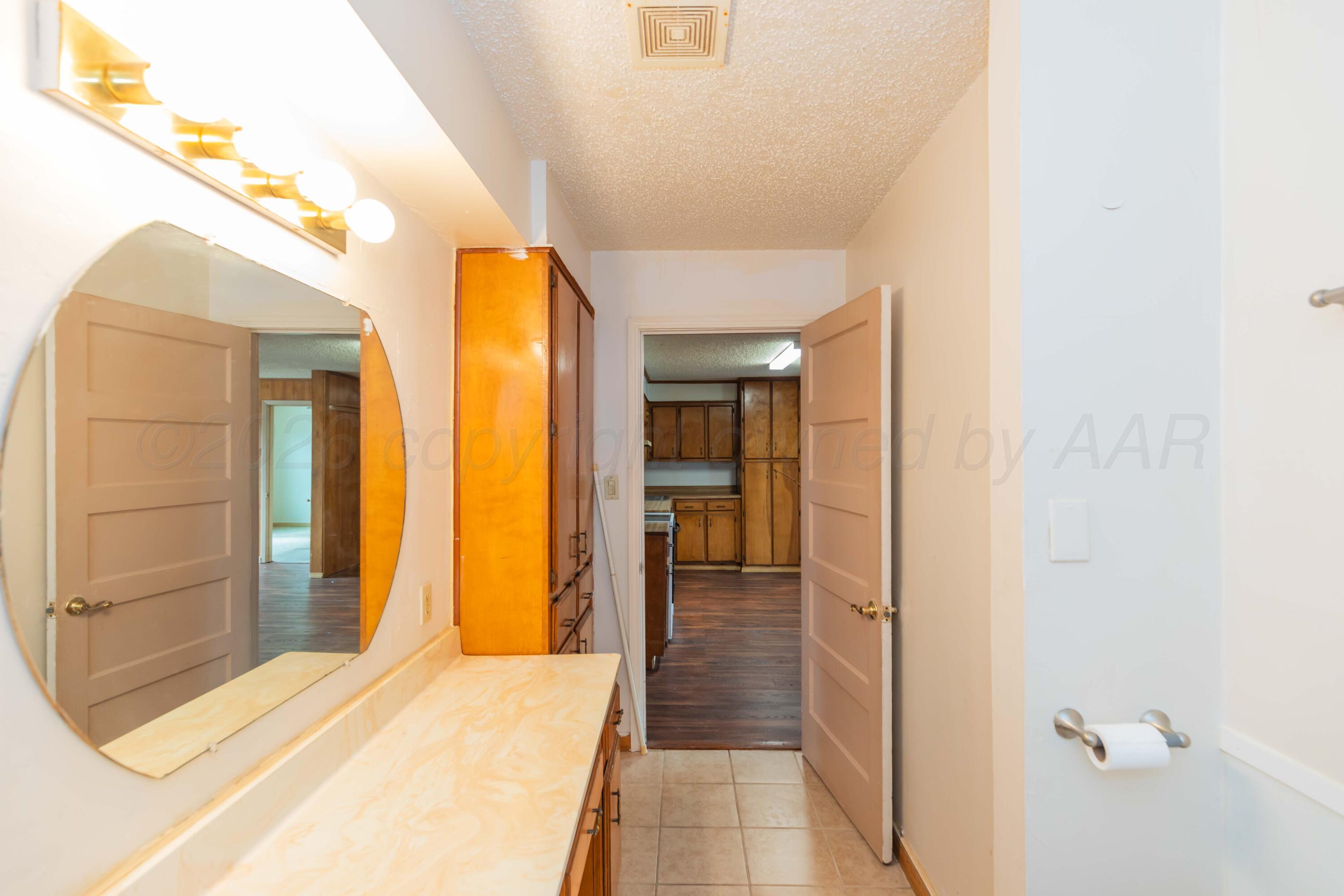 200 S Wall Street Property Photo 26