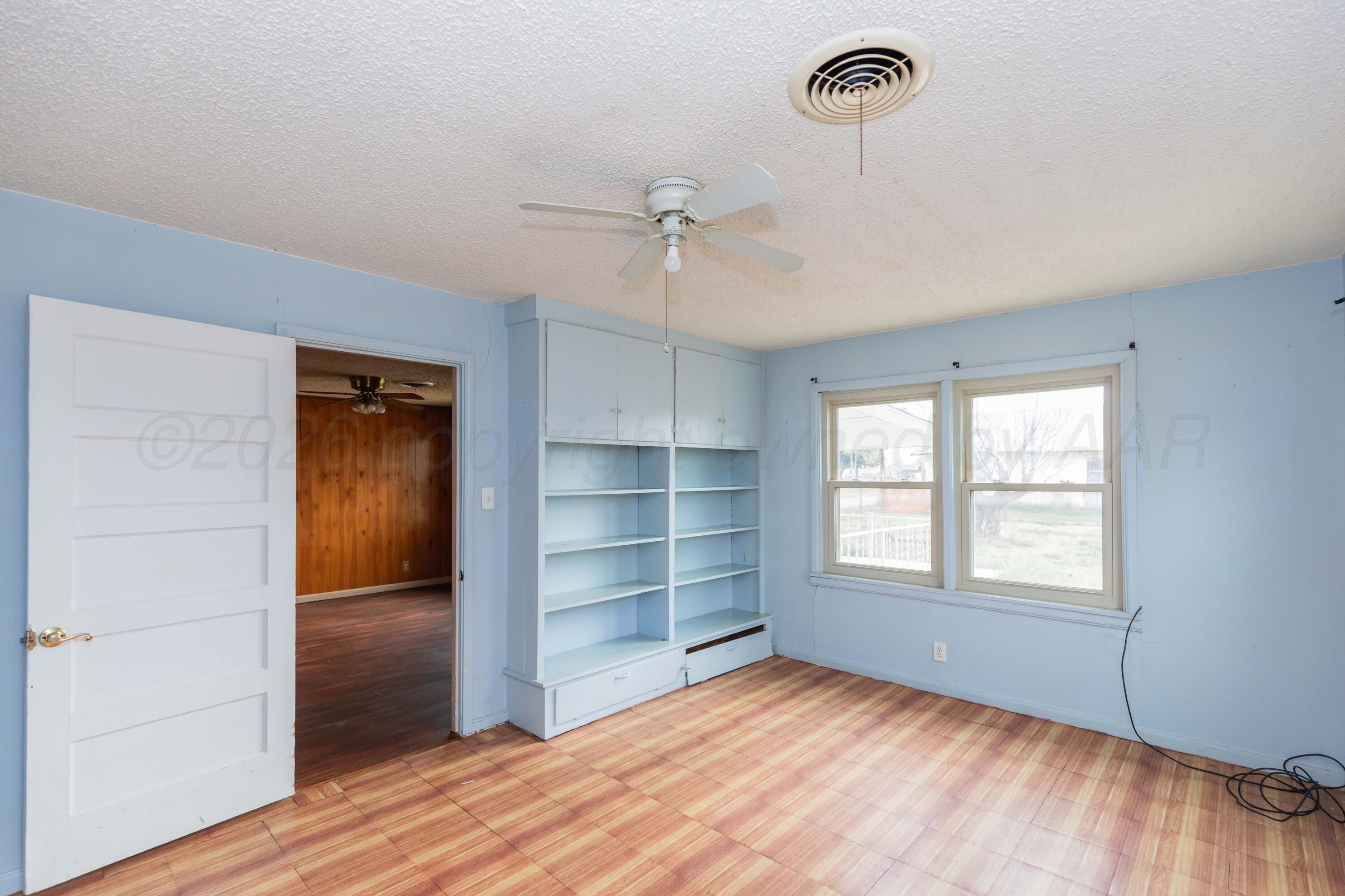 200 S Wall Street Property Photo 29