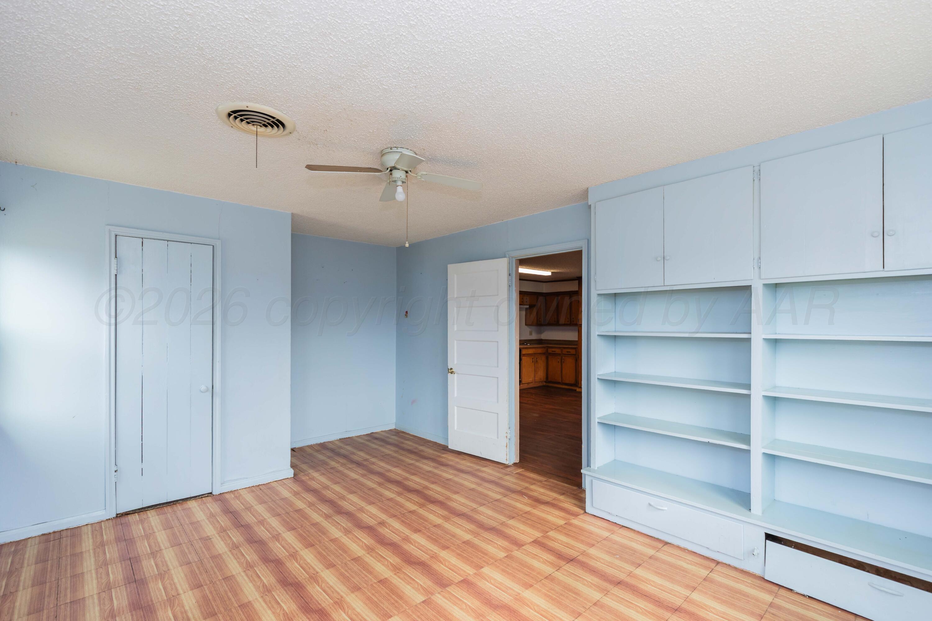200 S Wall Street Property Photo 30