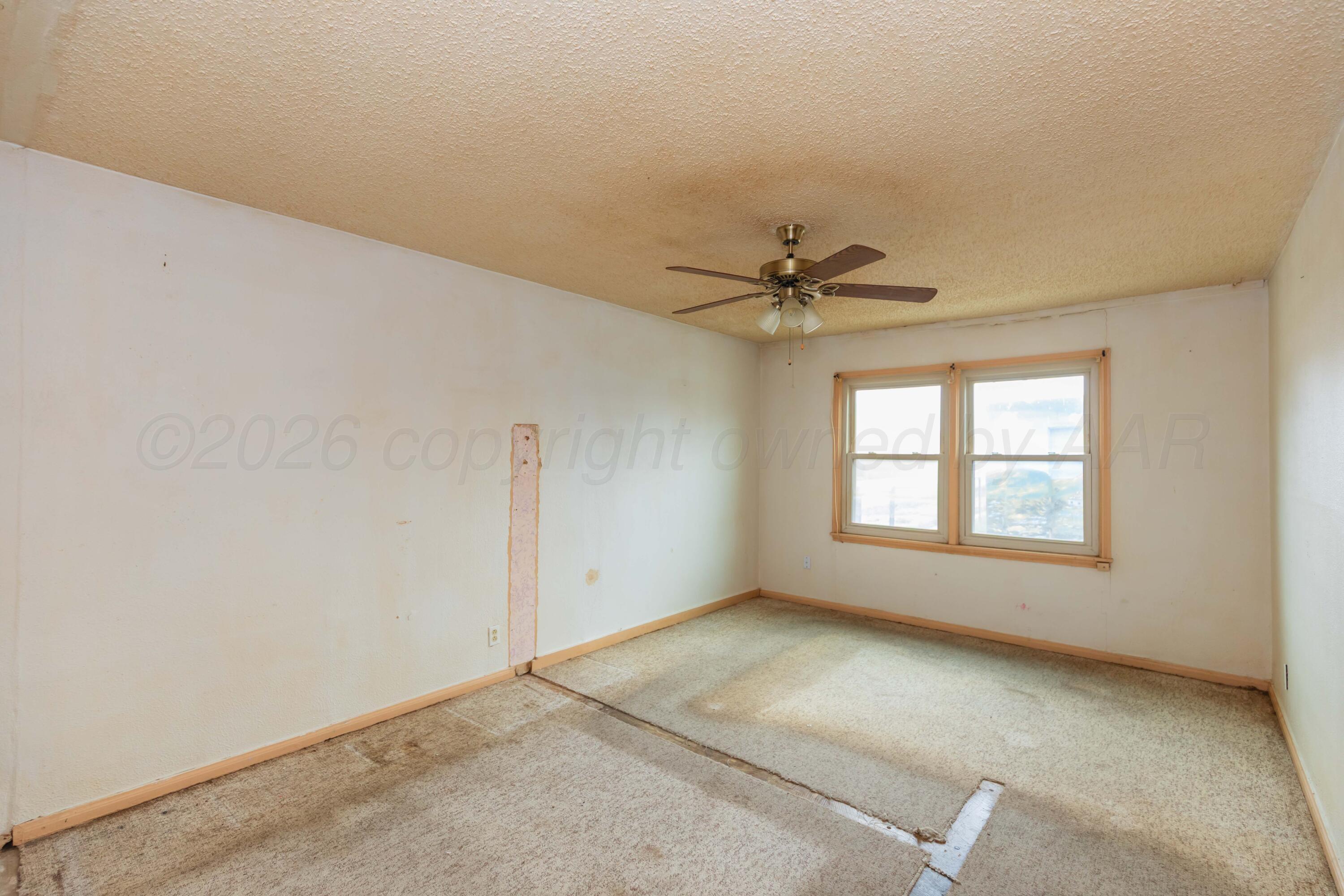 200 S Wall Street Property Photo 32