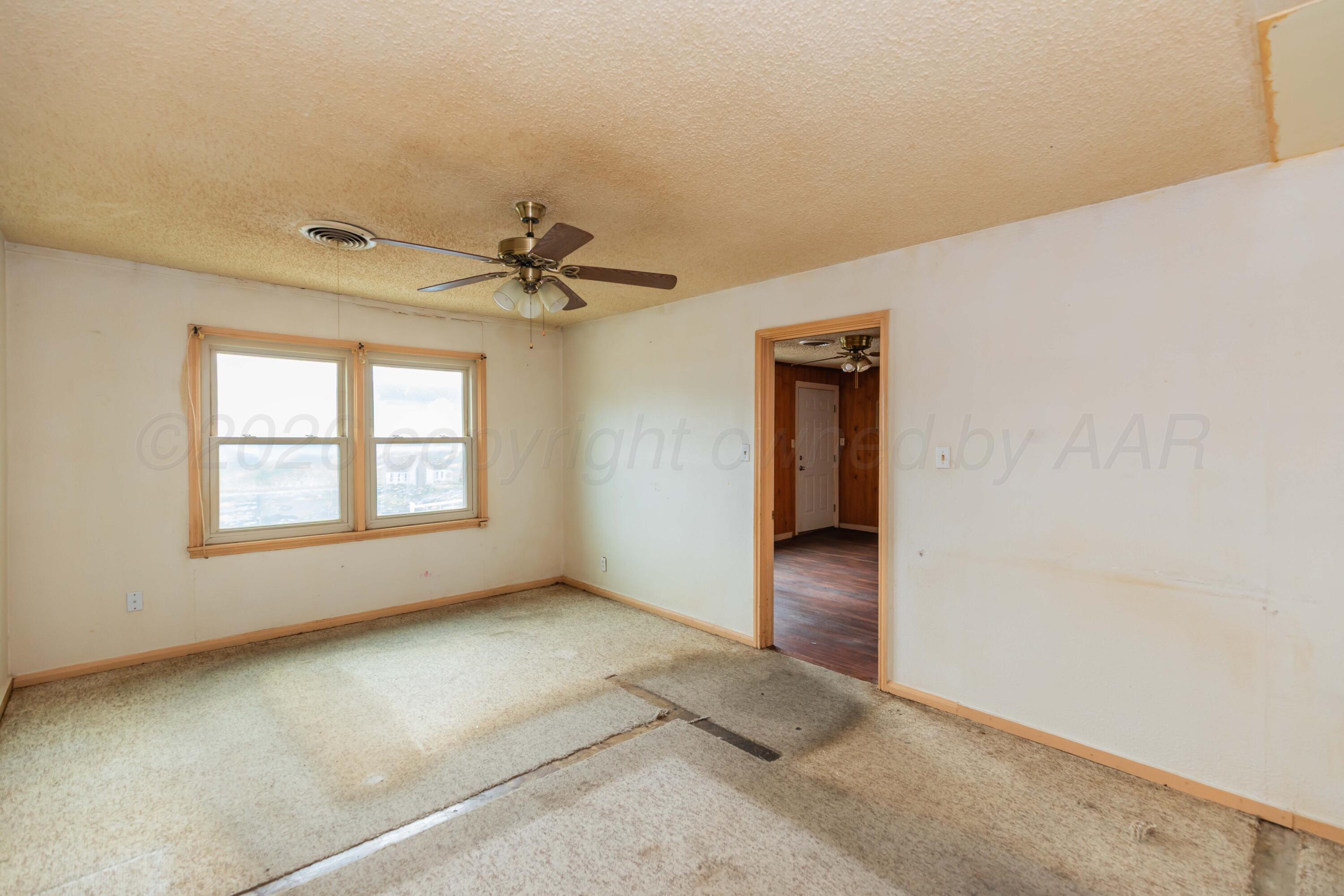 200 S Wall Street Property Photo 33