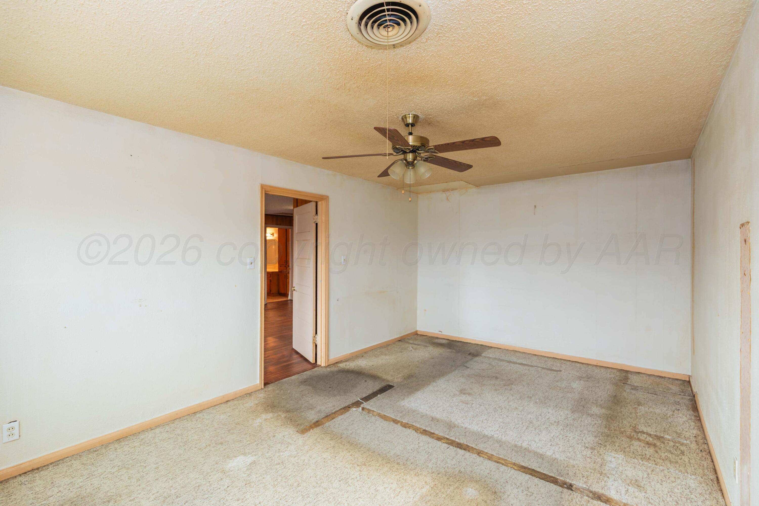 200 S Wall Street Property Photo 34
