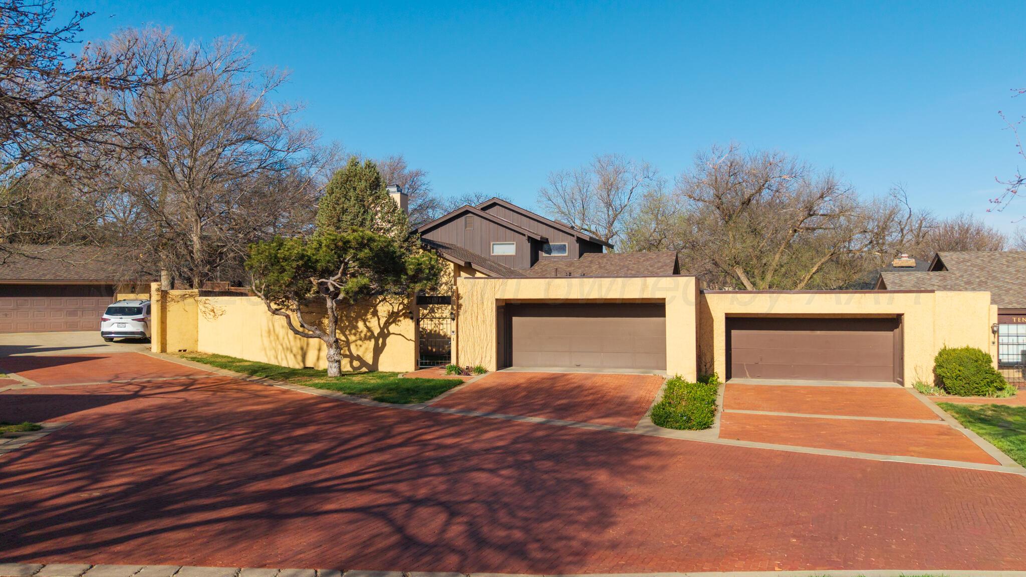 9 Windwood Place Property Photo 6