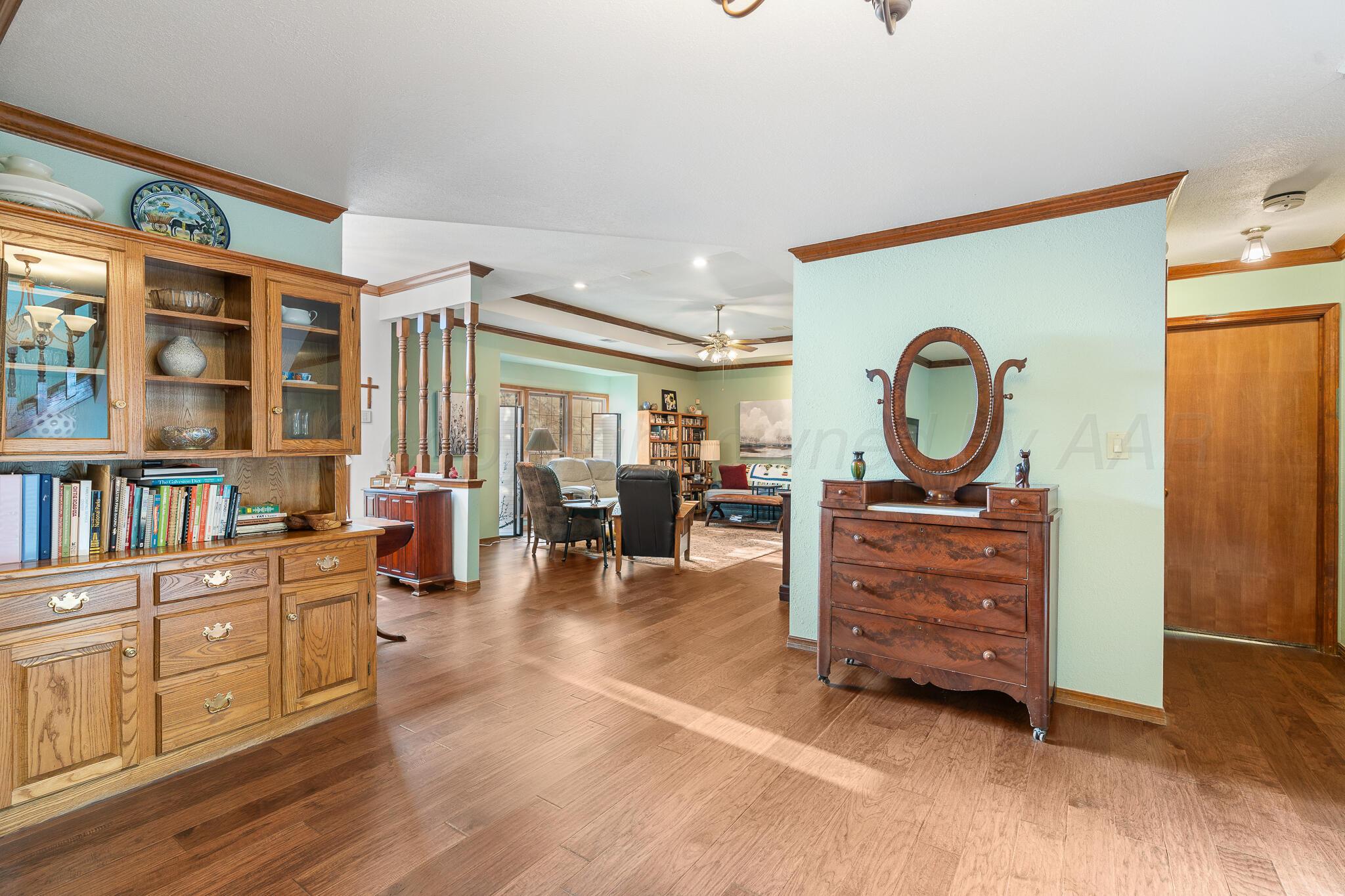 9 Windwood Place Property Photo 17