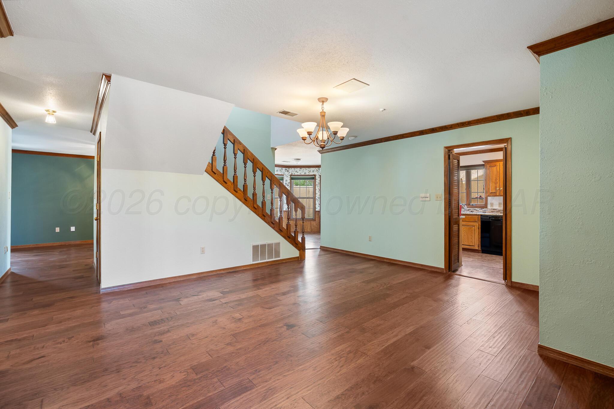 9 Windwood Place Property Photo 18