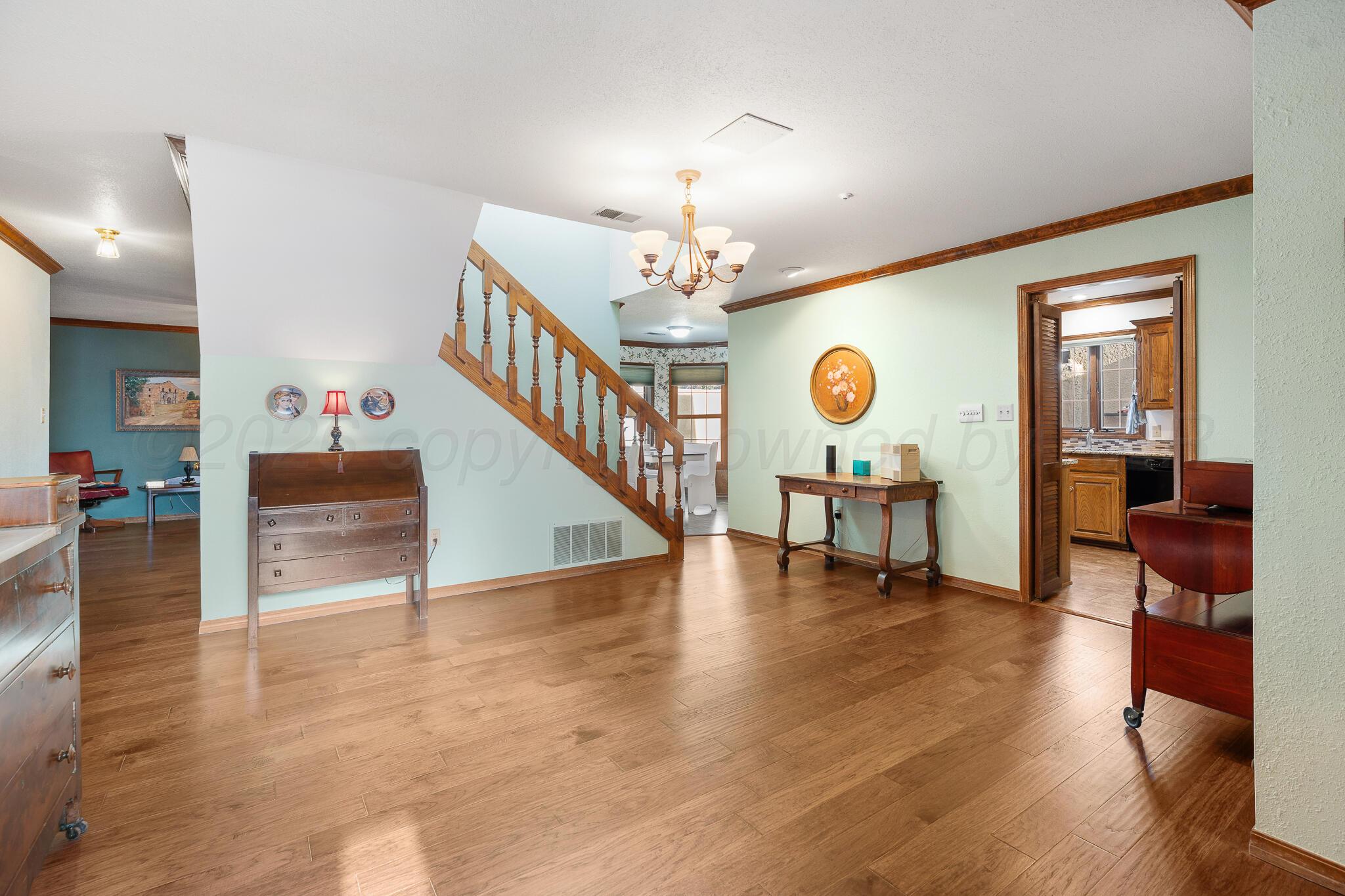 9 Windwood Place Property Photo 19