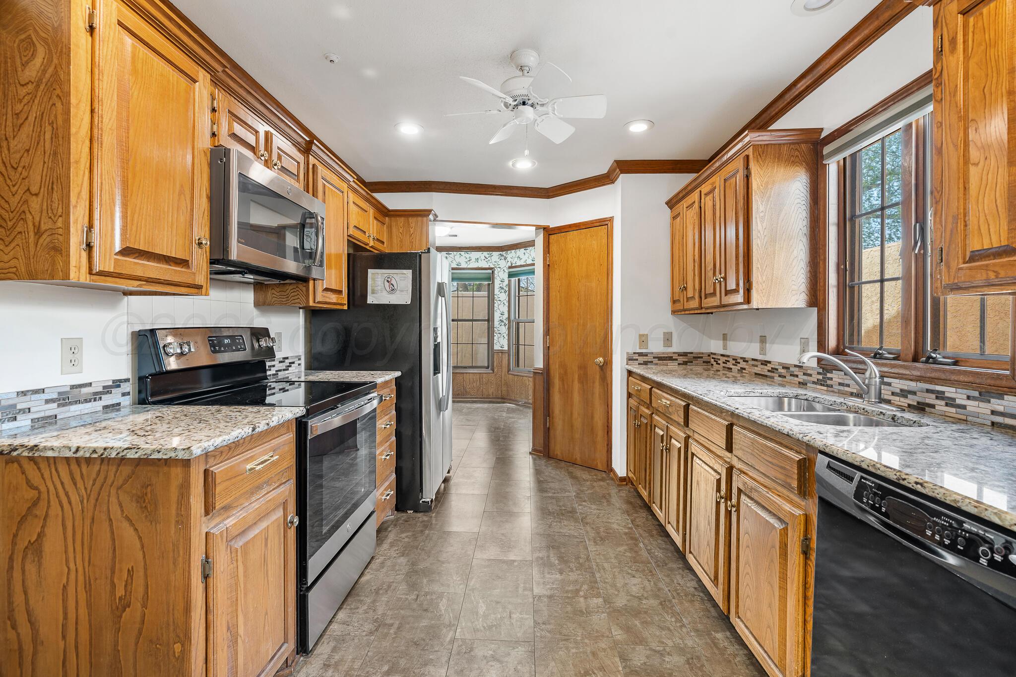9 Windwood Place Property Photo 31