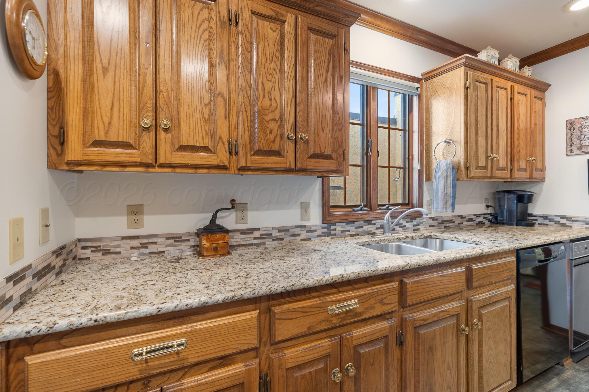 9 Windwood Place Property Photo 34