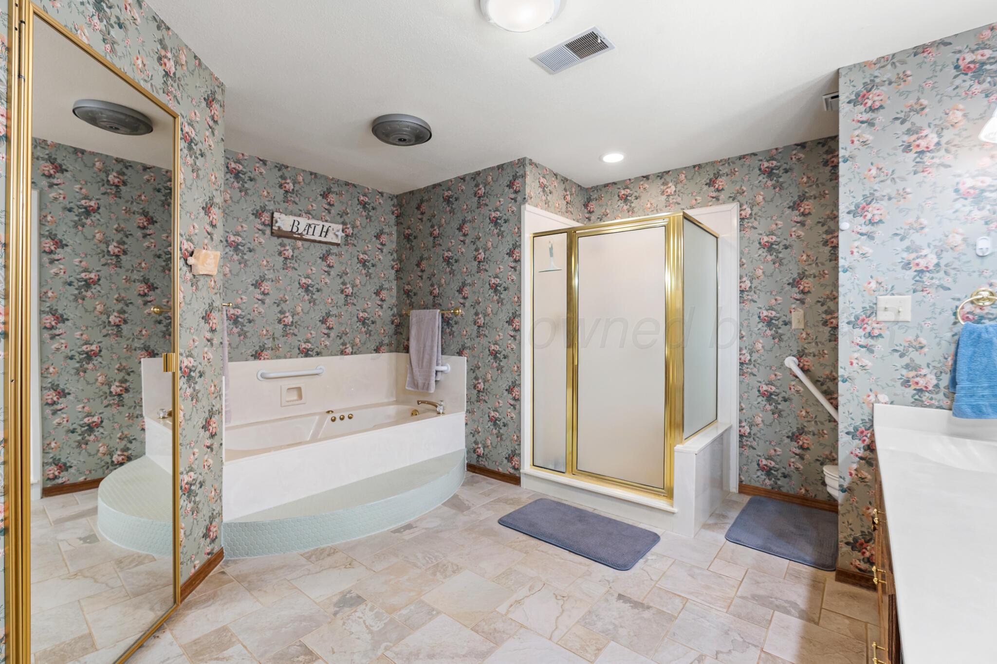 9 Windwood Place Property Photo 45