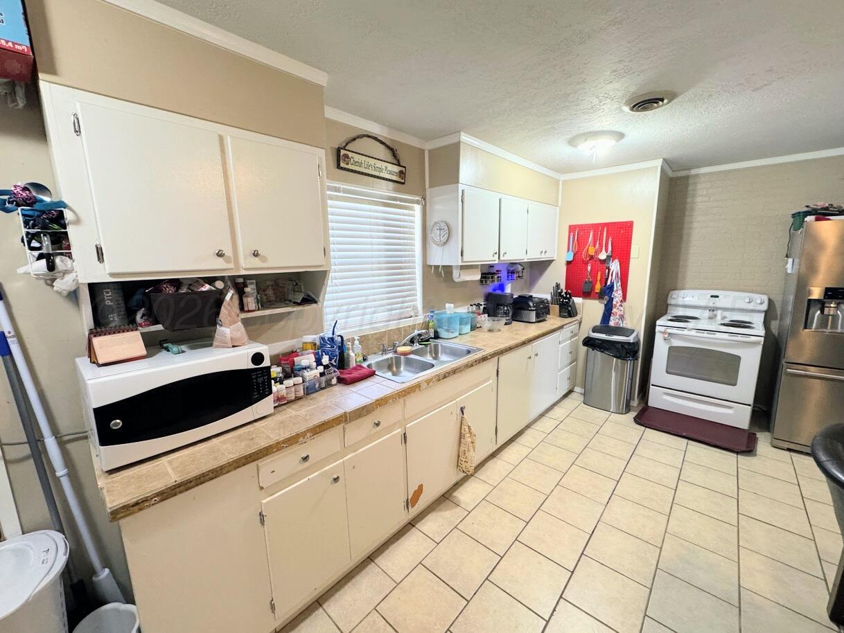 1413 S Harvard Street Property Photo 5