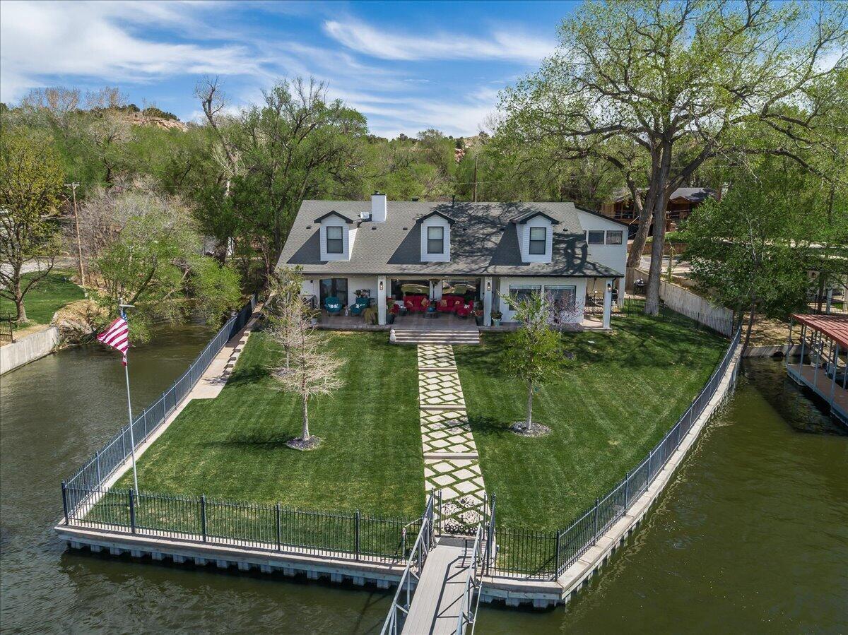 408 N Shore Property Photo 1