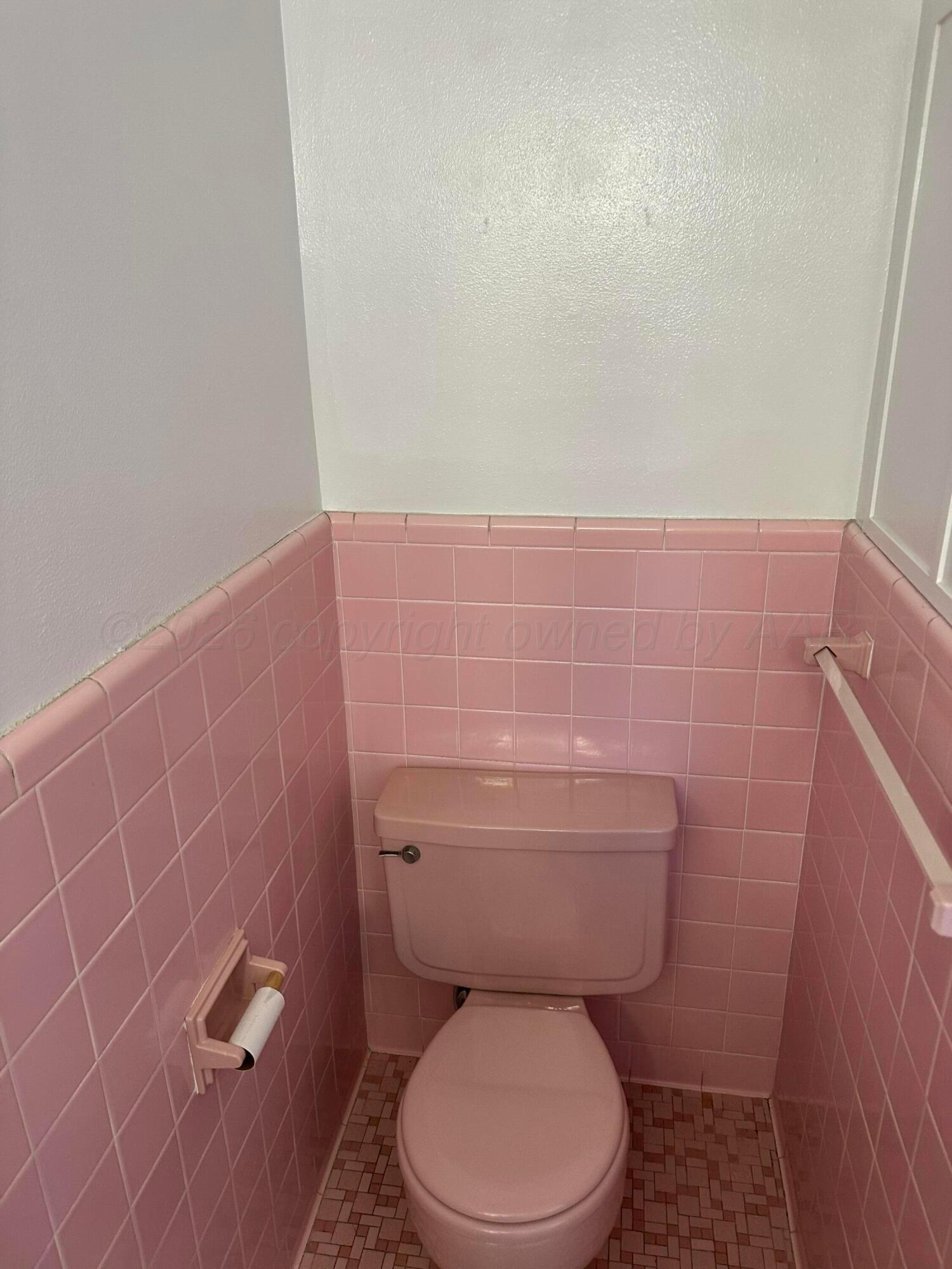 303 Tansy Street Property Photo 10